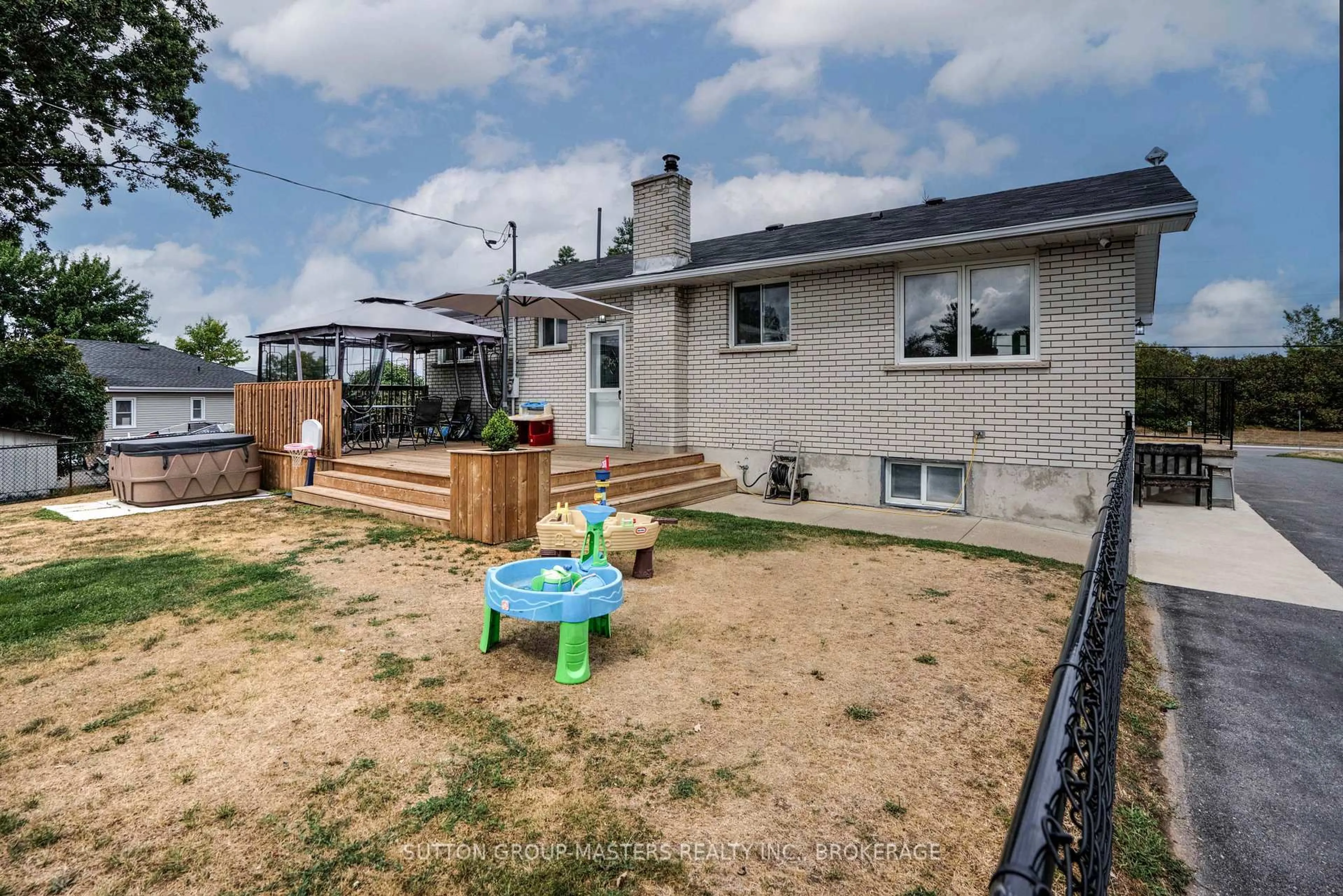 A pic from outside/outdoor area/front of a property/back of a property/a pic from drone, unknown for 2688 County Road 6 Rd, Yarker Ontario K0K 3N0