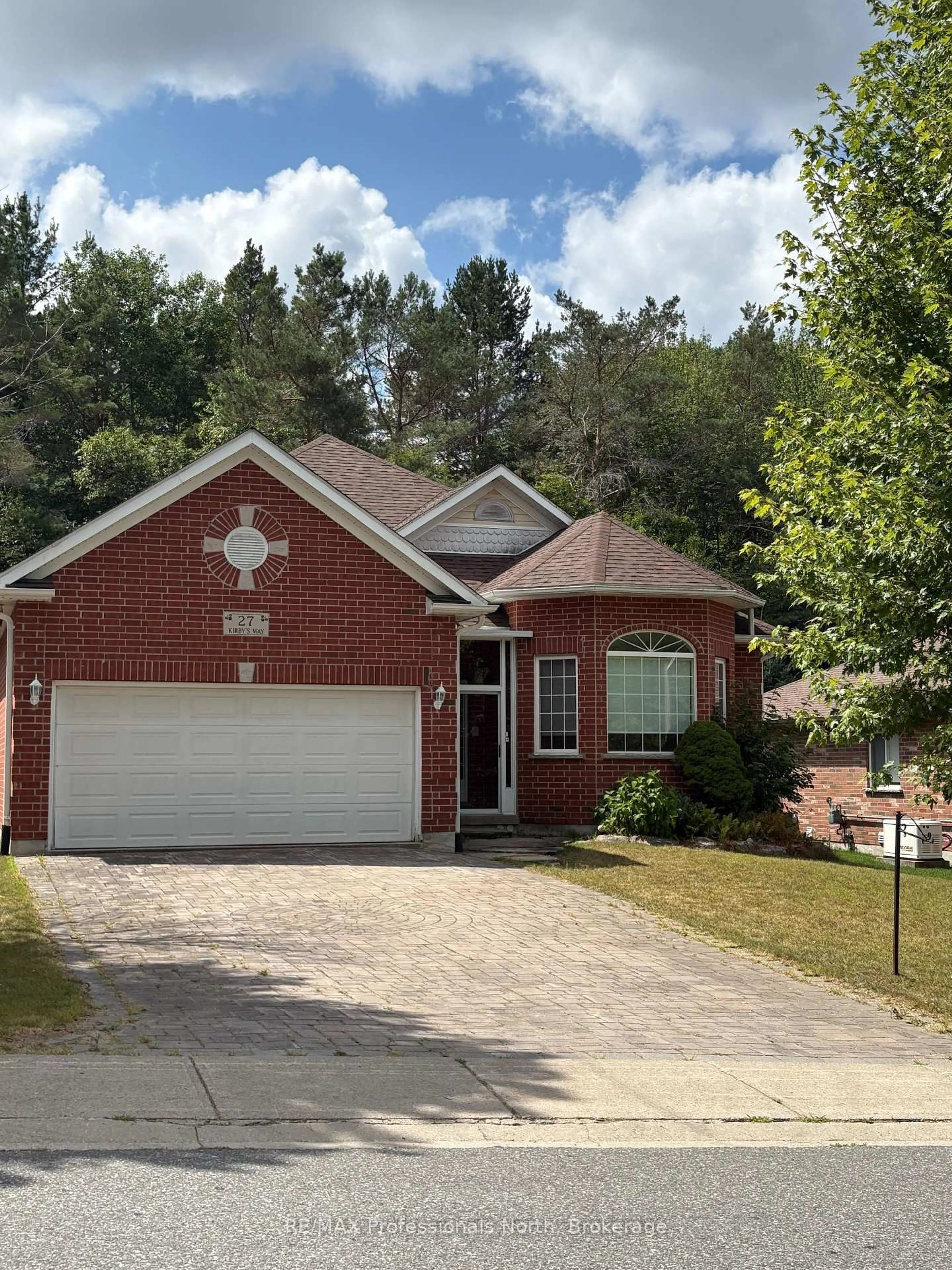 Home with brick exterior material, street for 27 Kirbys Way, Huntsville Ontario P1H 2M6