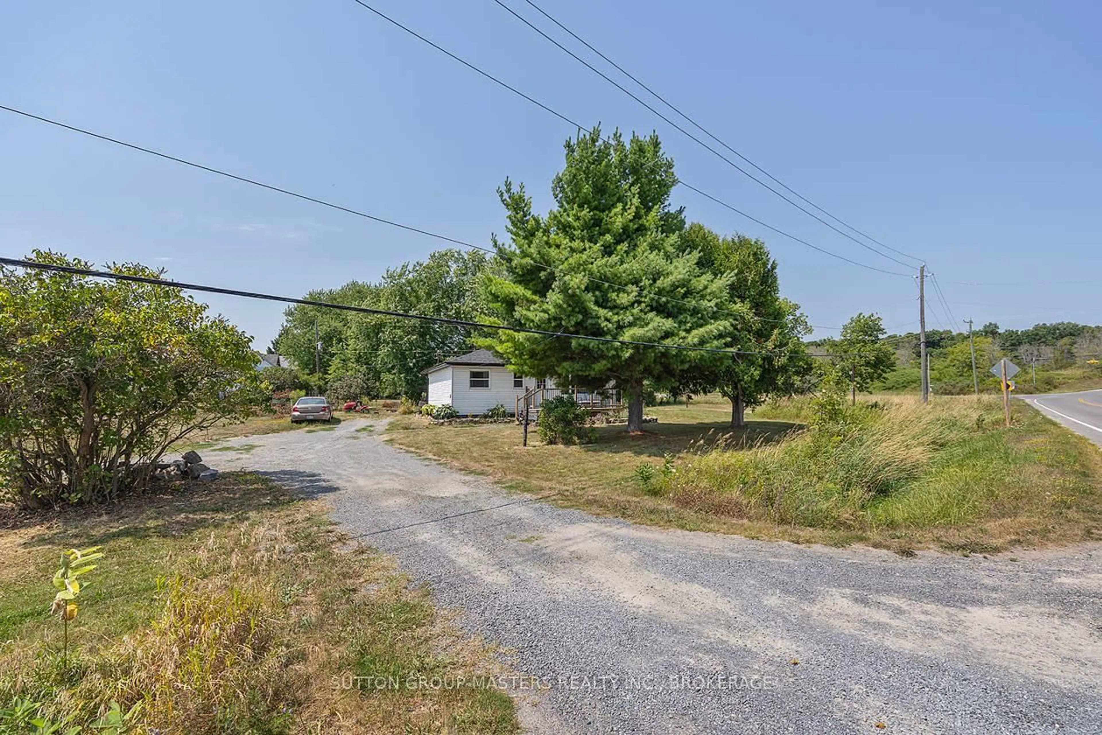 A pic from outside/outdoor area/front of a property/back of a property/a pic from drone, street for 1682 Joyceville Rd, Kingston Ontario K7L 4V1