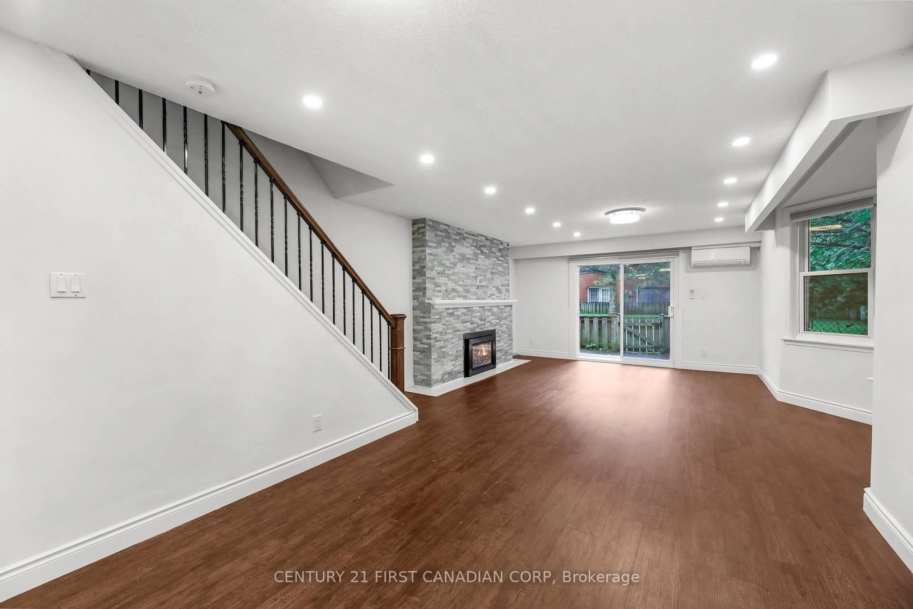 Unknown for 19 Arbour Glen Cres, London East Ontario N5Y 1Z9