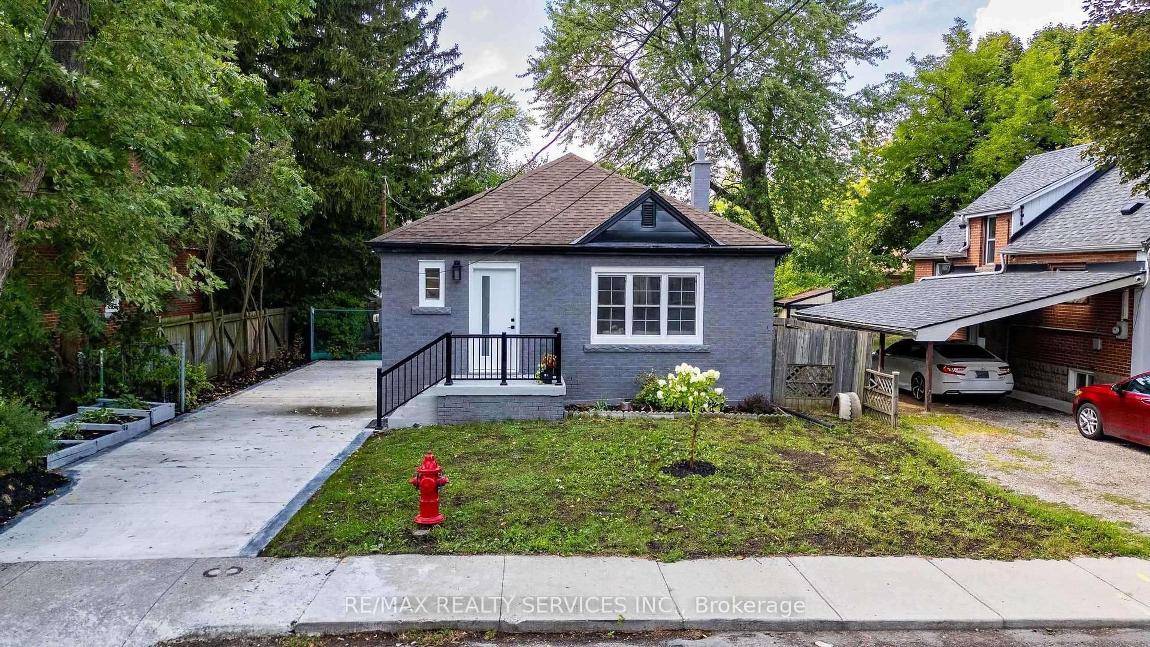 Unknown for 74 West 3rd St, Hamilton Ontario L9C 3K3