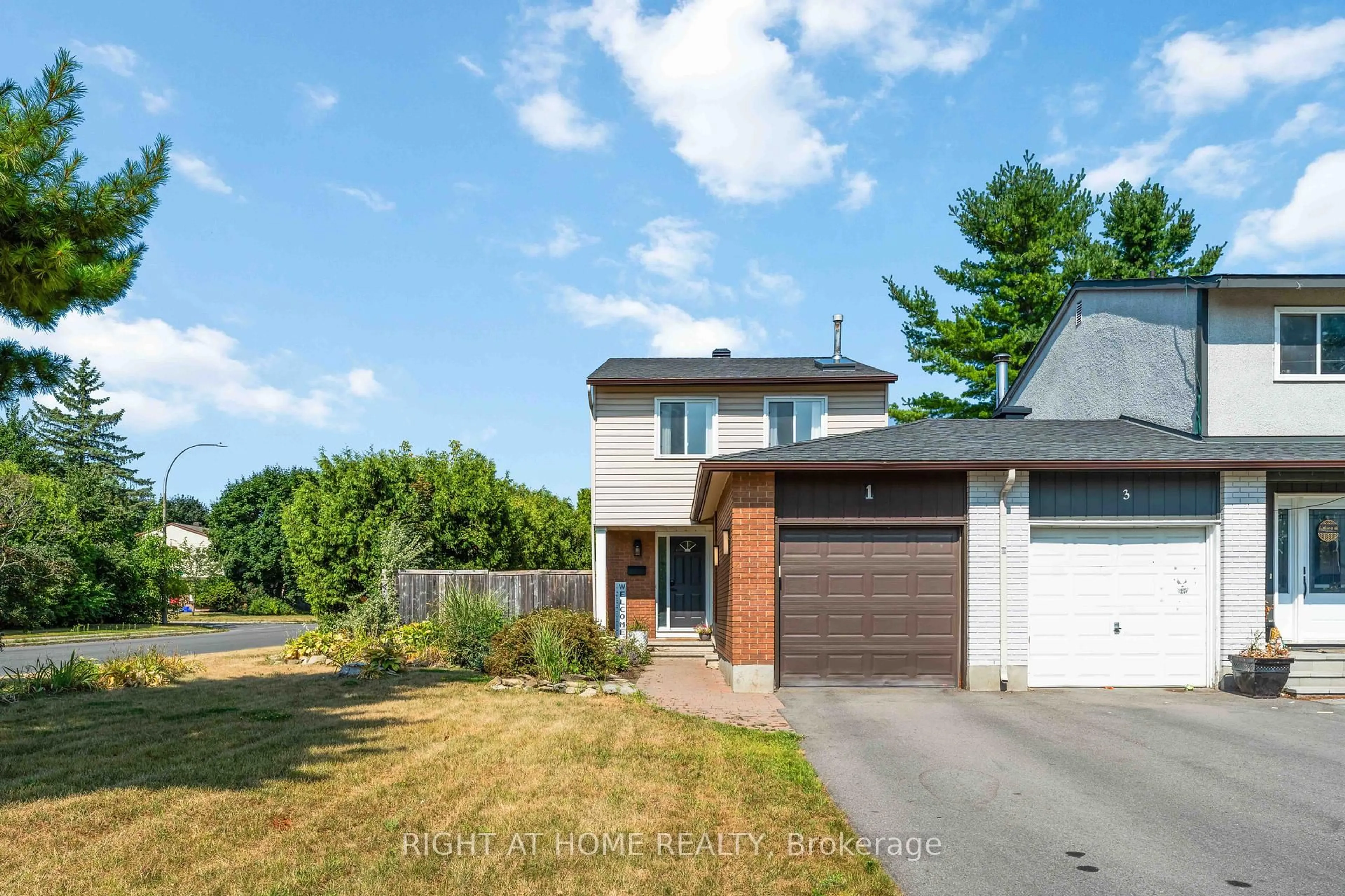 A pic from outside/outdoor area/front of a property/back of a property/a pic from drone, street for 1 Berkshire Way, Ottawa Ontario K2J 2B1