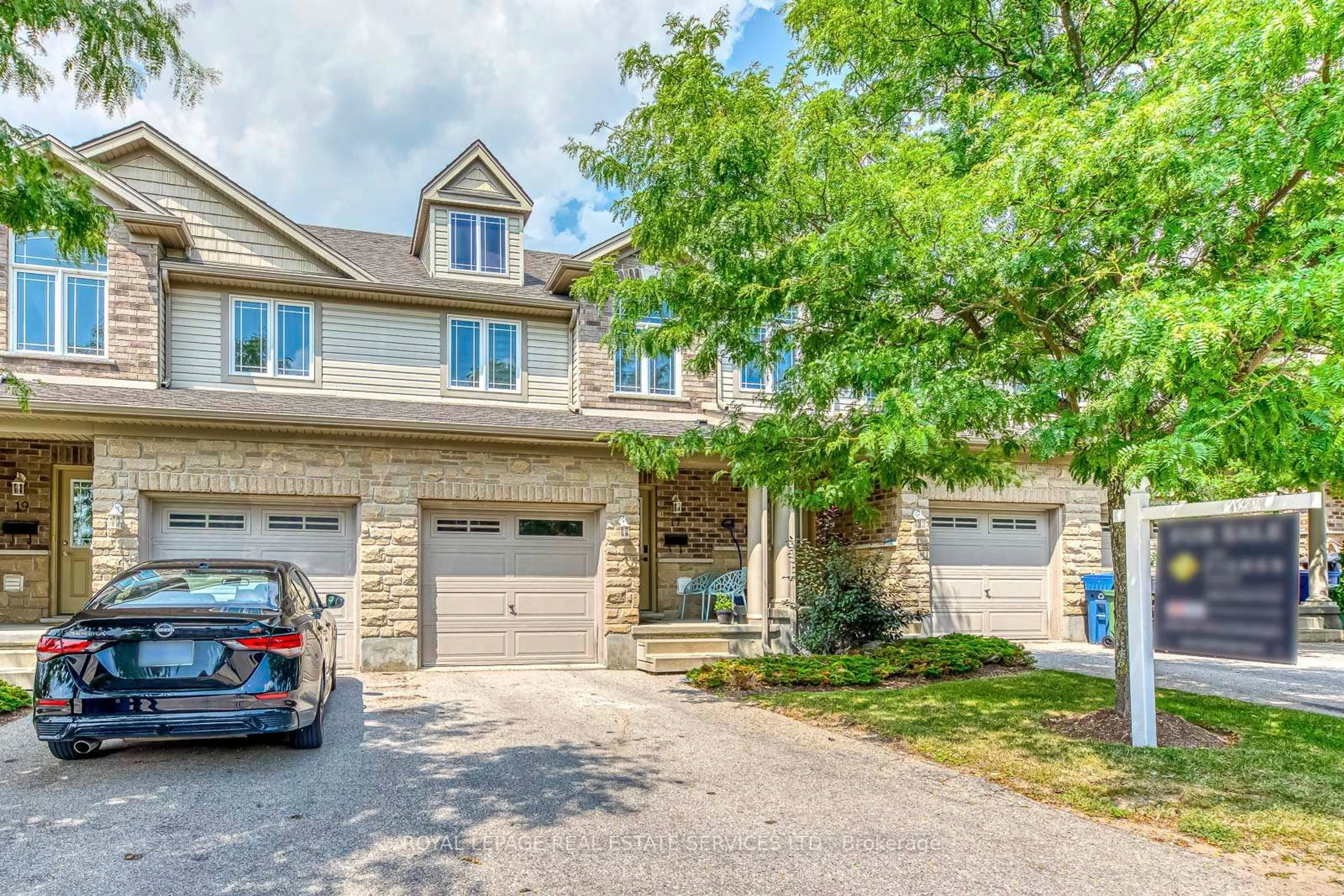 Home with brick exterior material, street for 17 Katemore Dr, Guelph Ontario N1L 0J2