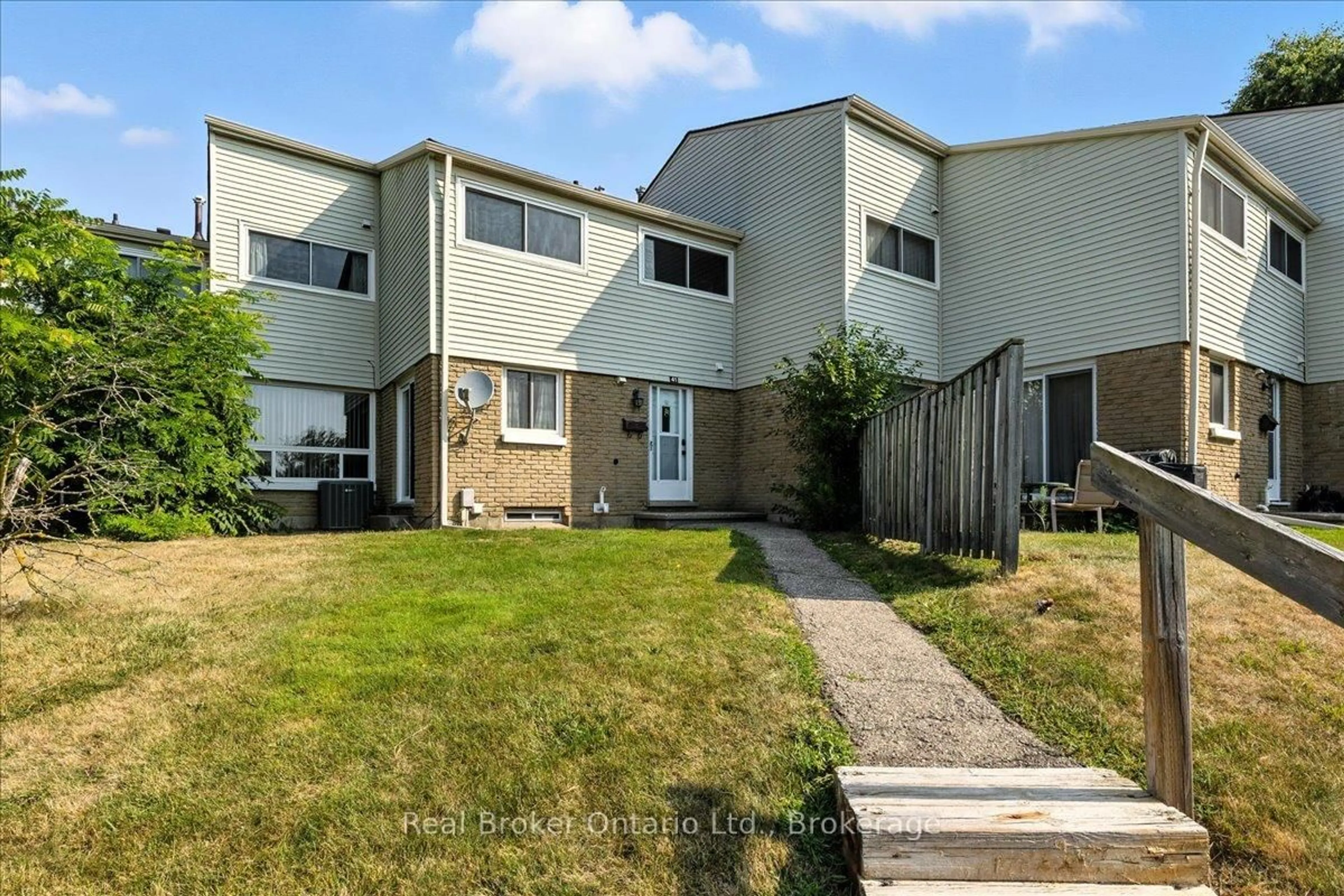 A pic from outside/outdoor area/front of a property/back of a property/a pic from drone, street for 415 Morgan Ave #41, Kitchener Ontario N2A 2V6