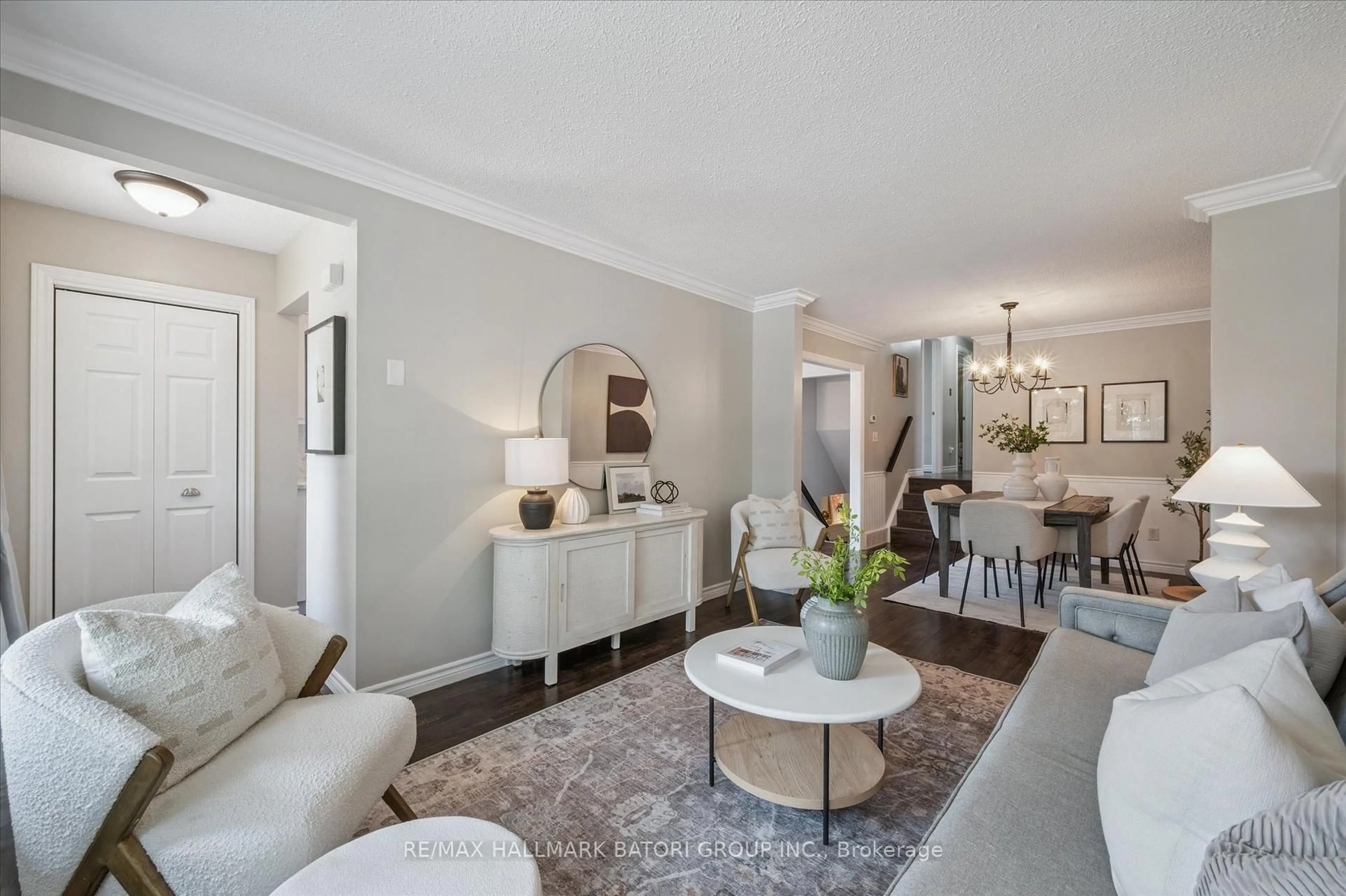 Living room with furniture, unknown for 480 Drummerhill Cres, Waterloo Ontario N2T 1G4