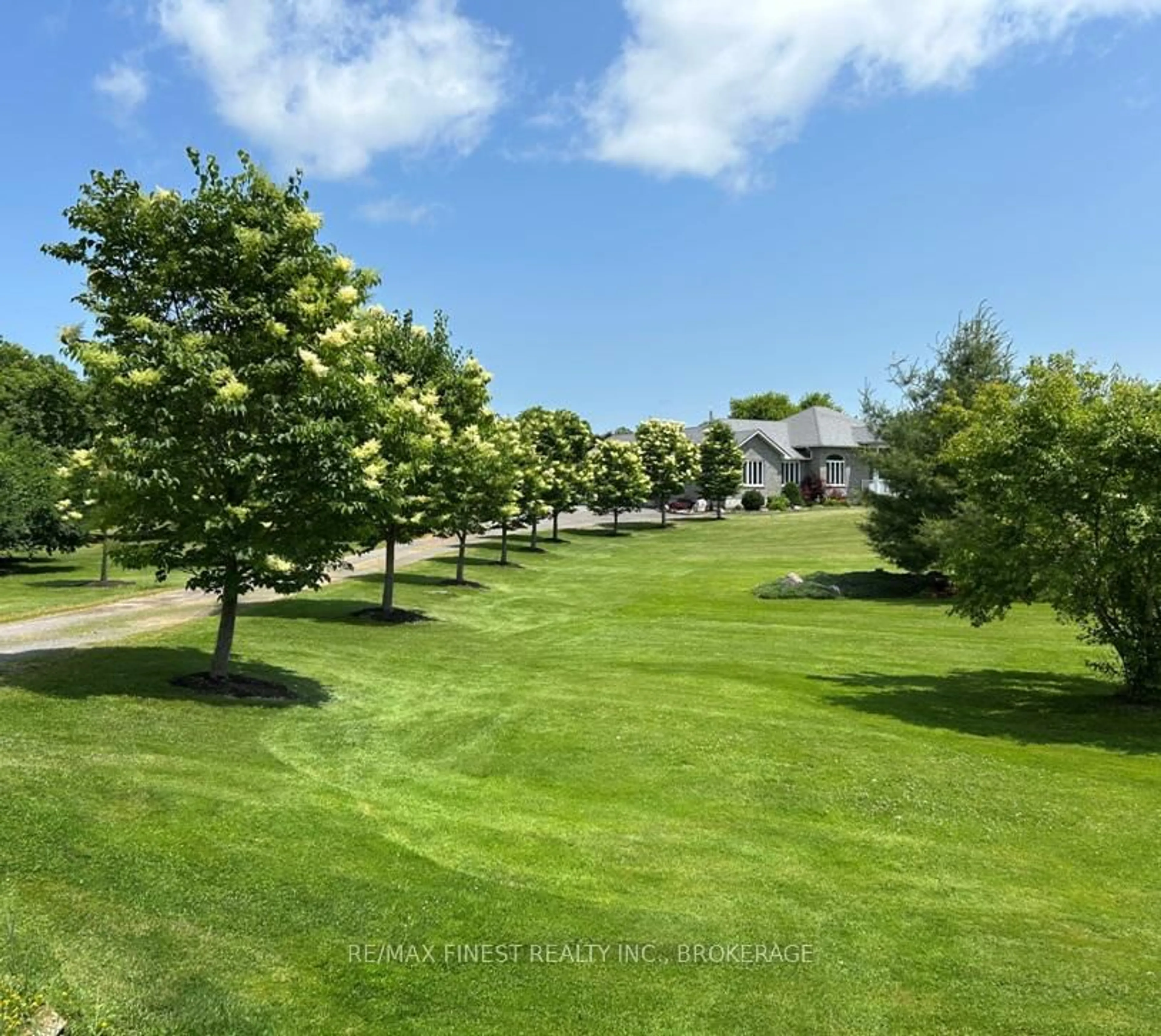 A pic from outside/outdoor area/front of a property/back of a property/a pic from drone, unknown for 4362 Church St, Sydenham Ontario K0H 2T0