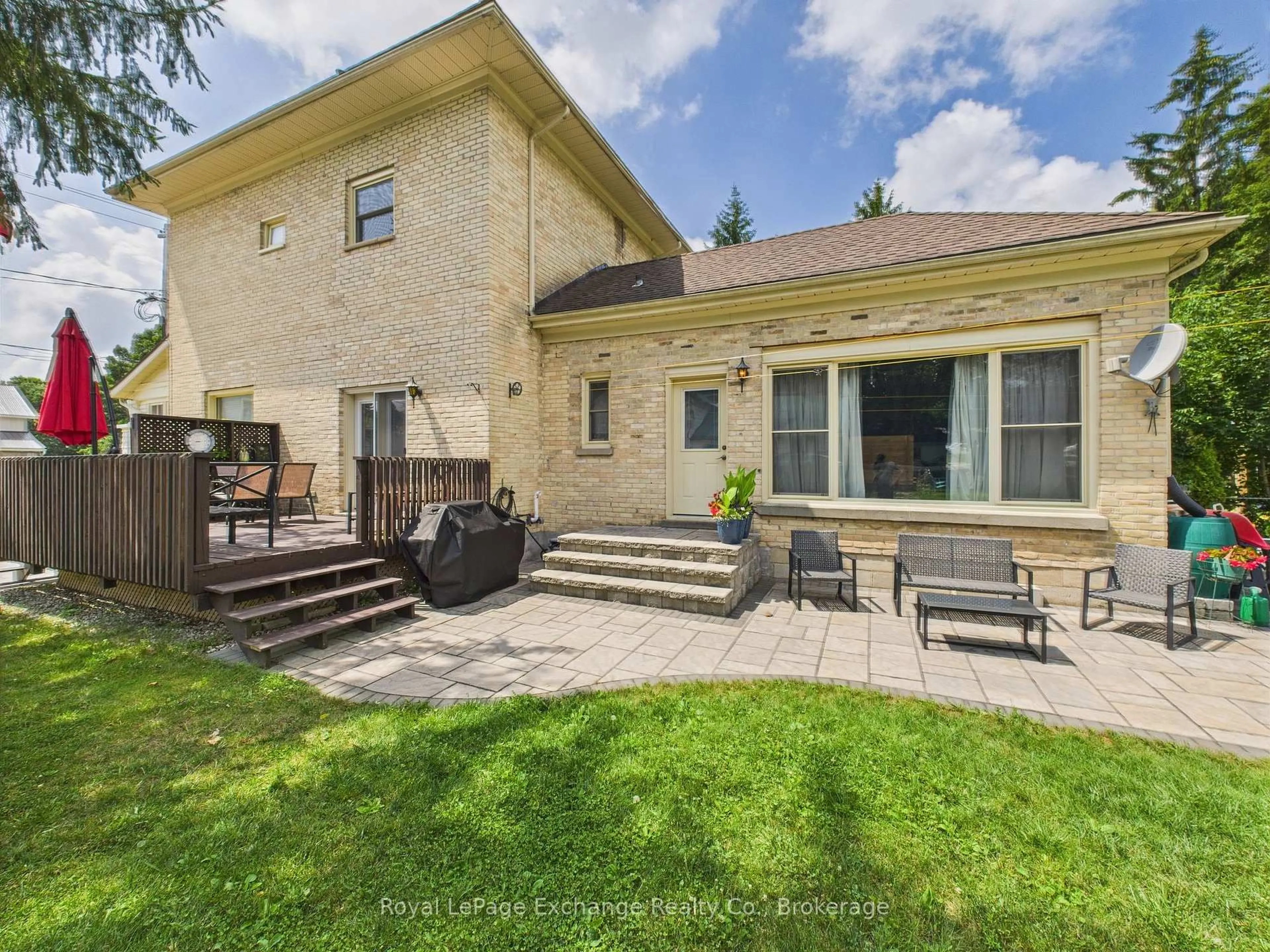 Patio, street for 93 John St, North Huron Ontario N0G 2W0
