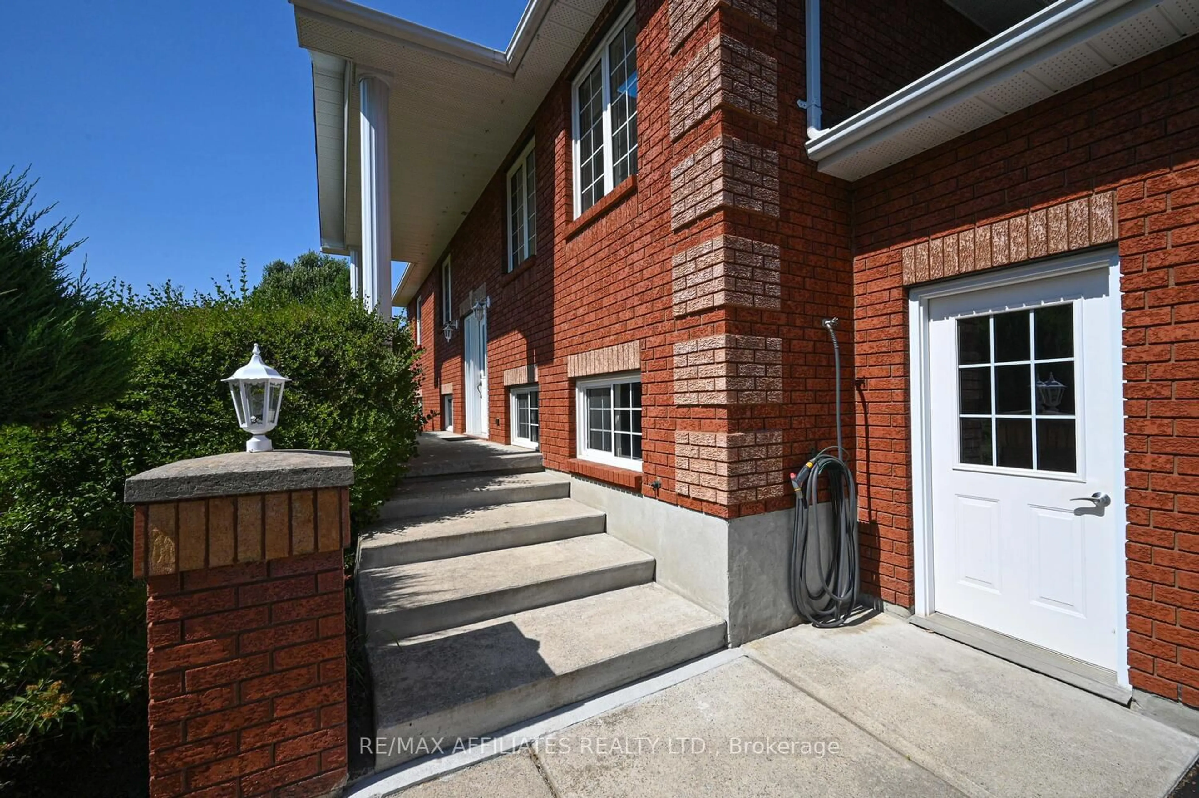 Home with brick exterior material, building for 156 Bay Rd, Rideau Lakes Ontario K0G 1L0