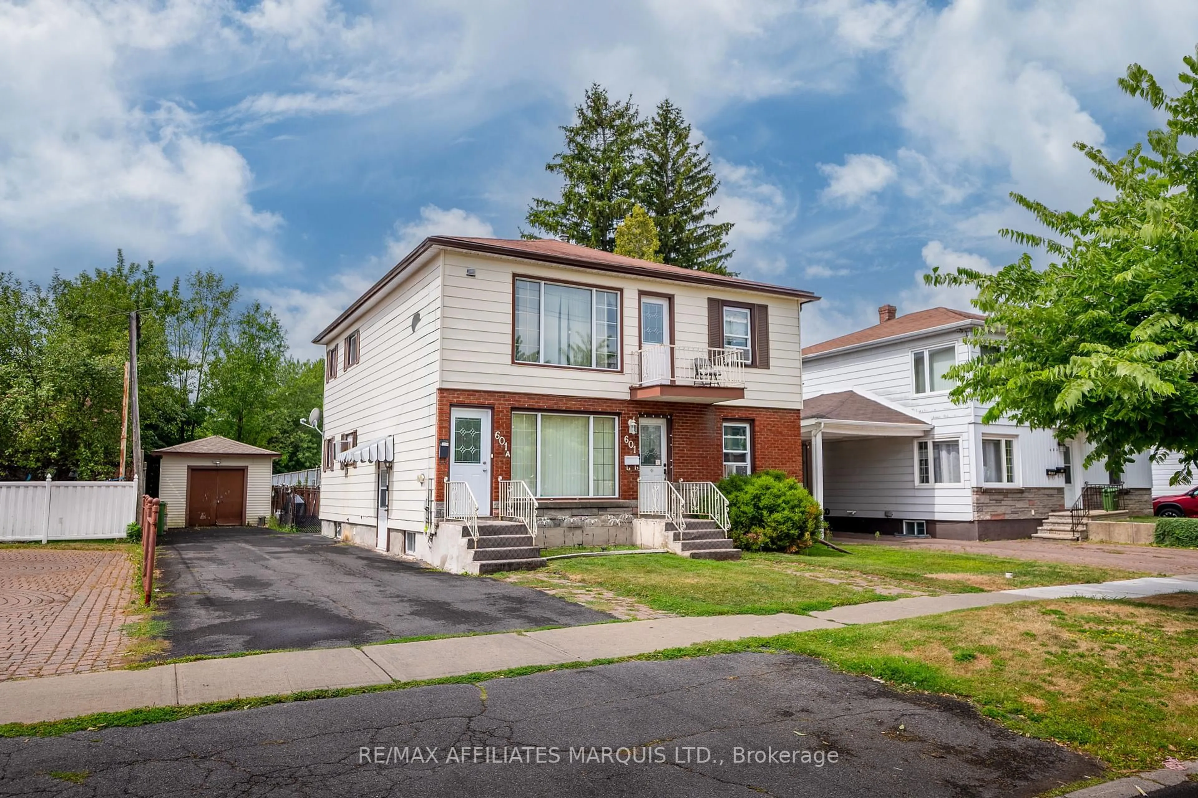 Home with vinyl exterior material, street for 601 St Felix St, Cornwall Ontario K6H 5B4