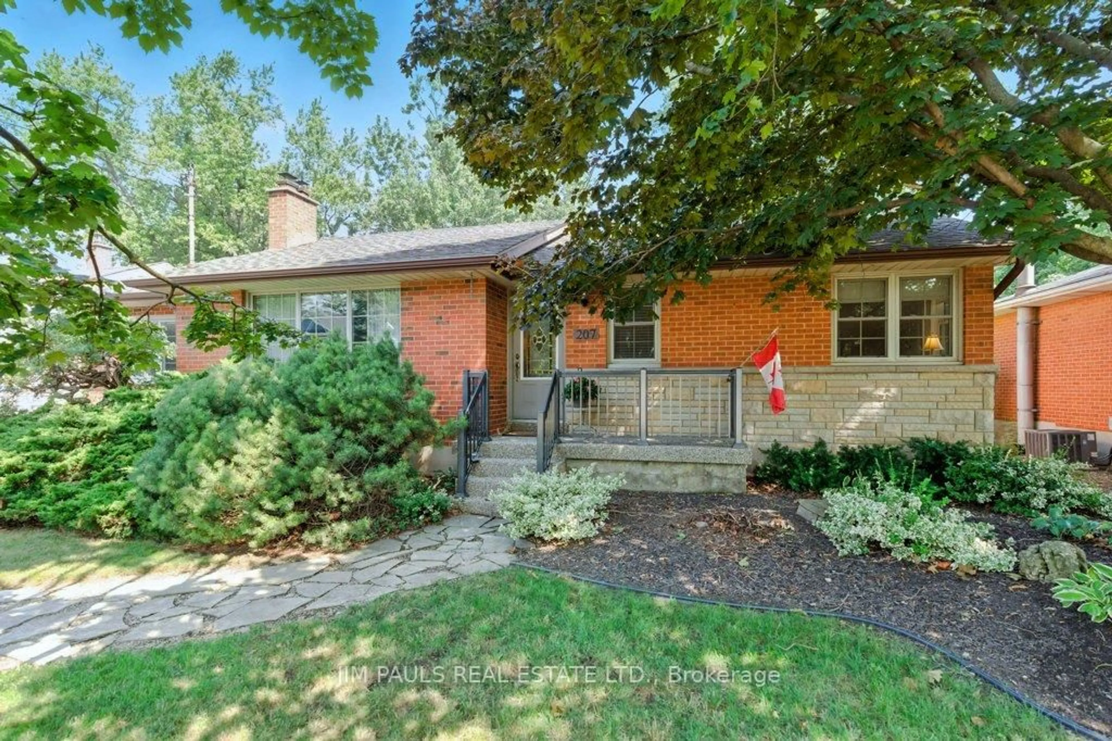 Home with brick exterior material, street for 207 Broker Dr, Hamilton Ontario L8T 2C3