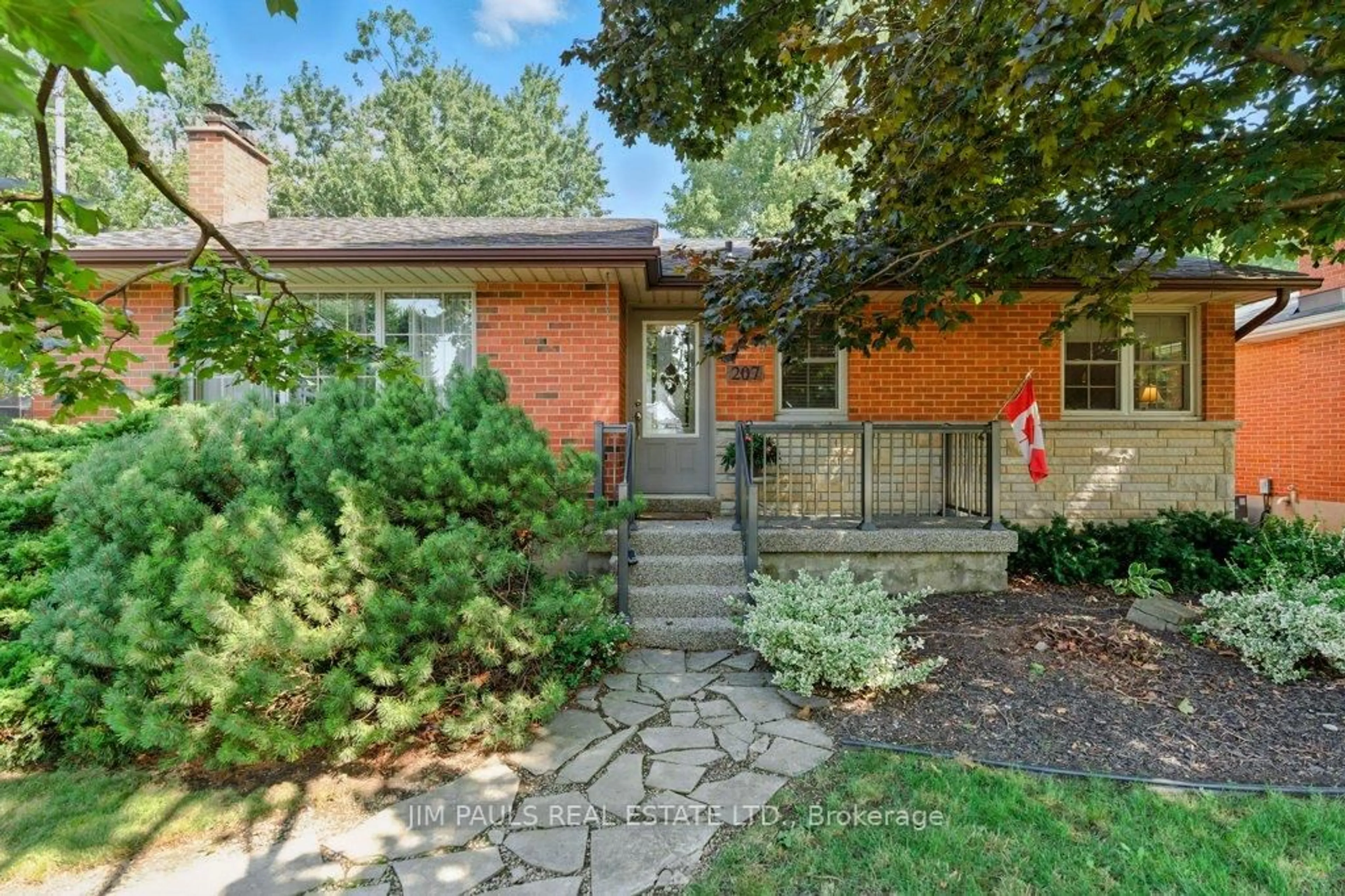 Home with brick exterior material, street for 207 Broker Dr, Hamilton Ontario L8T 2C3