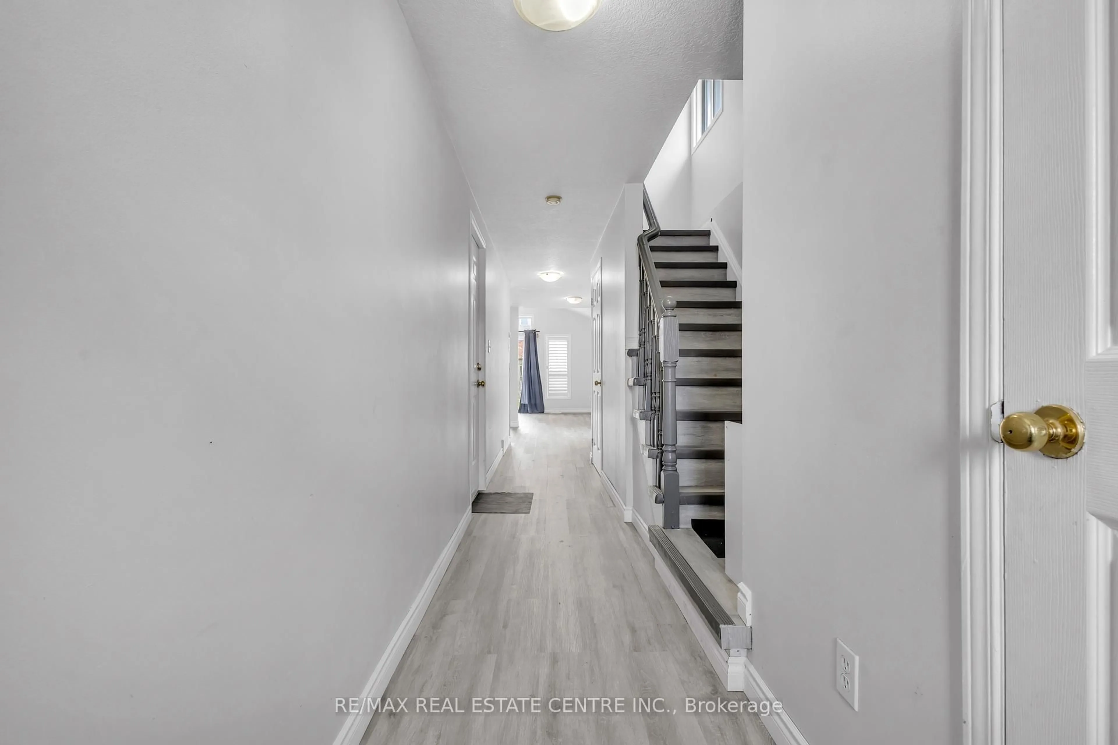 Unknown for 244 Activa Ave, Kitchener Ontario N2E 3T9