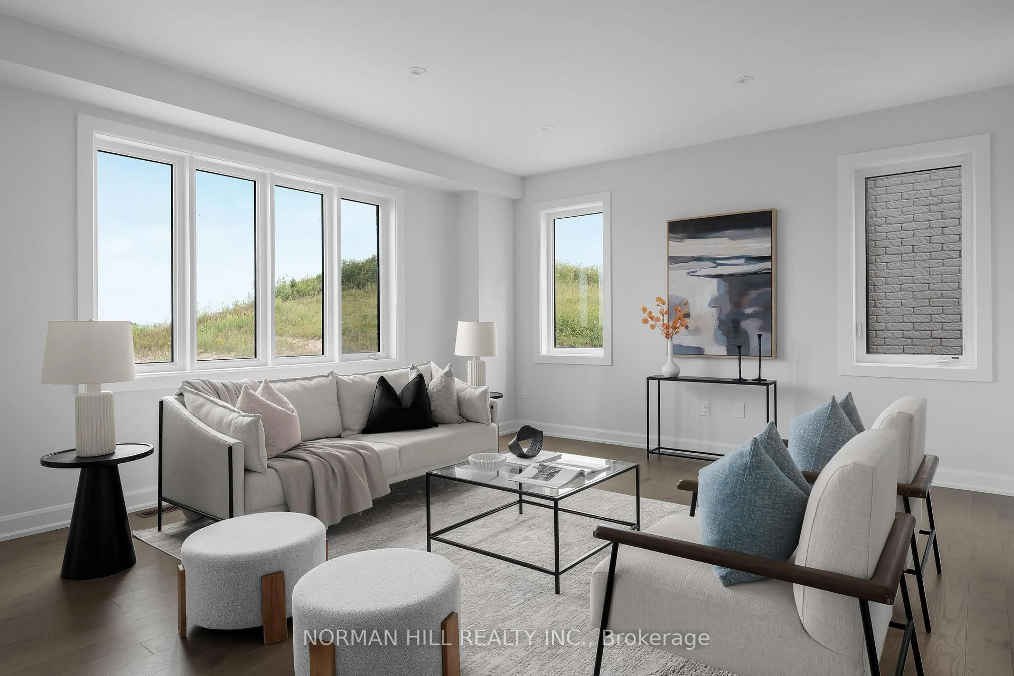 Living room with furniture, unknown for 81 Midland Pl, Welland Ontario L3B 0H2