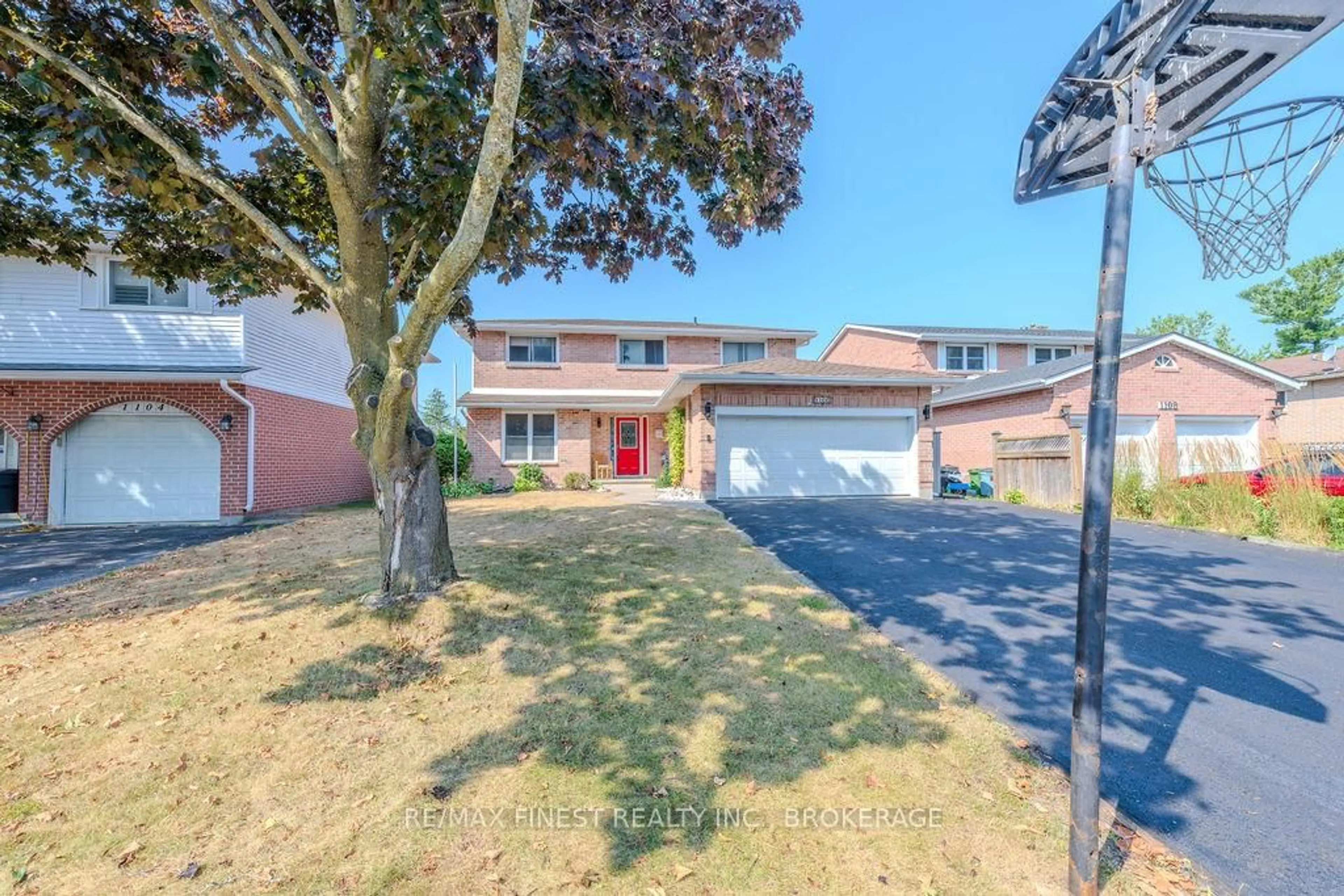 A pic from outside/outdoor area/front of a property/back of a property/a pic from drone, street for 1106 Wintergreen Cres, Kingston Ontario K7P 2G2