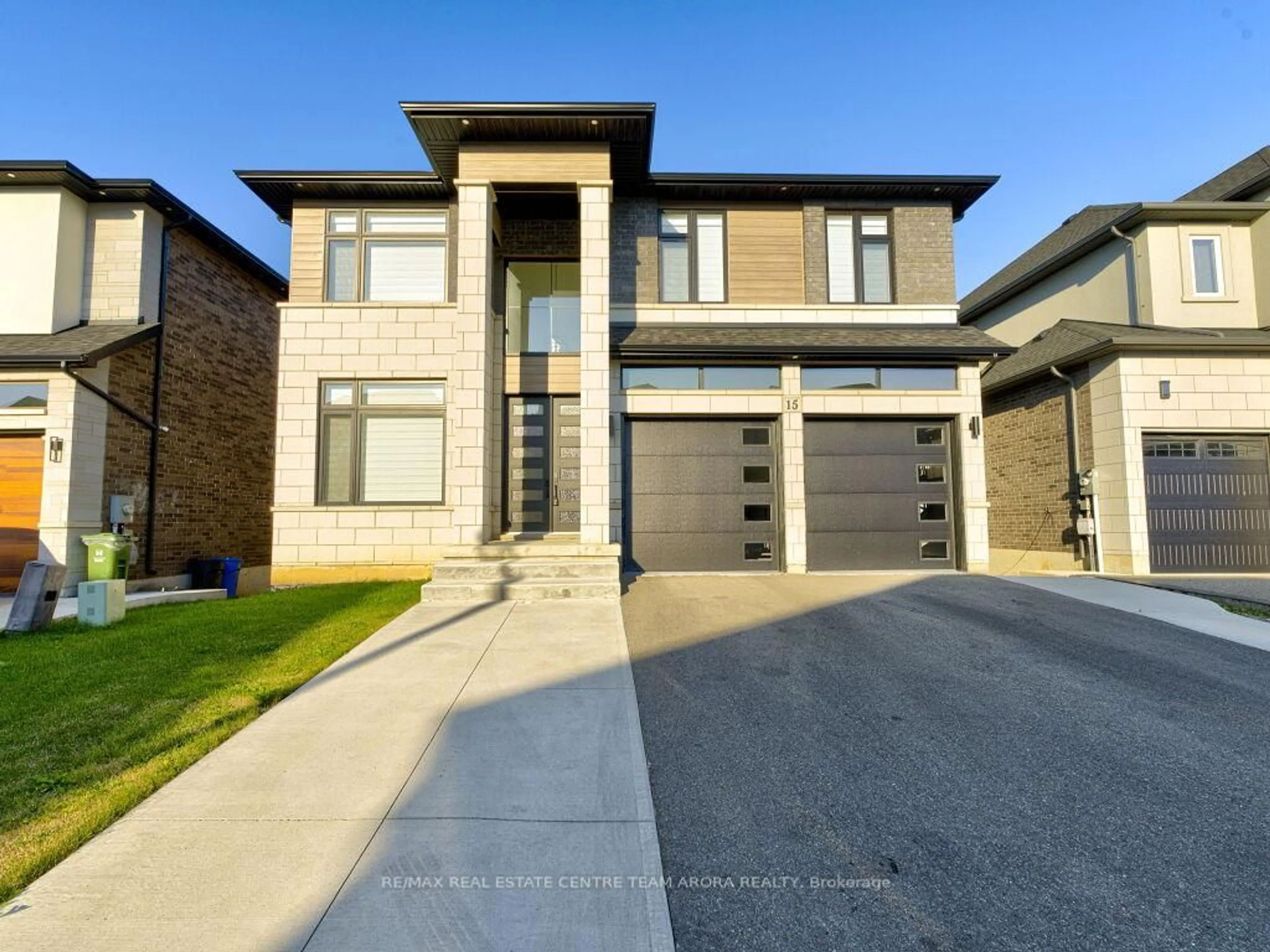 Home with brick exterior material, street for 15 Deerfield Lane, Hamilton Ontario L9K 0K2