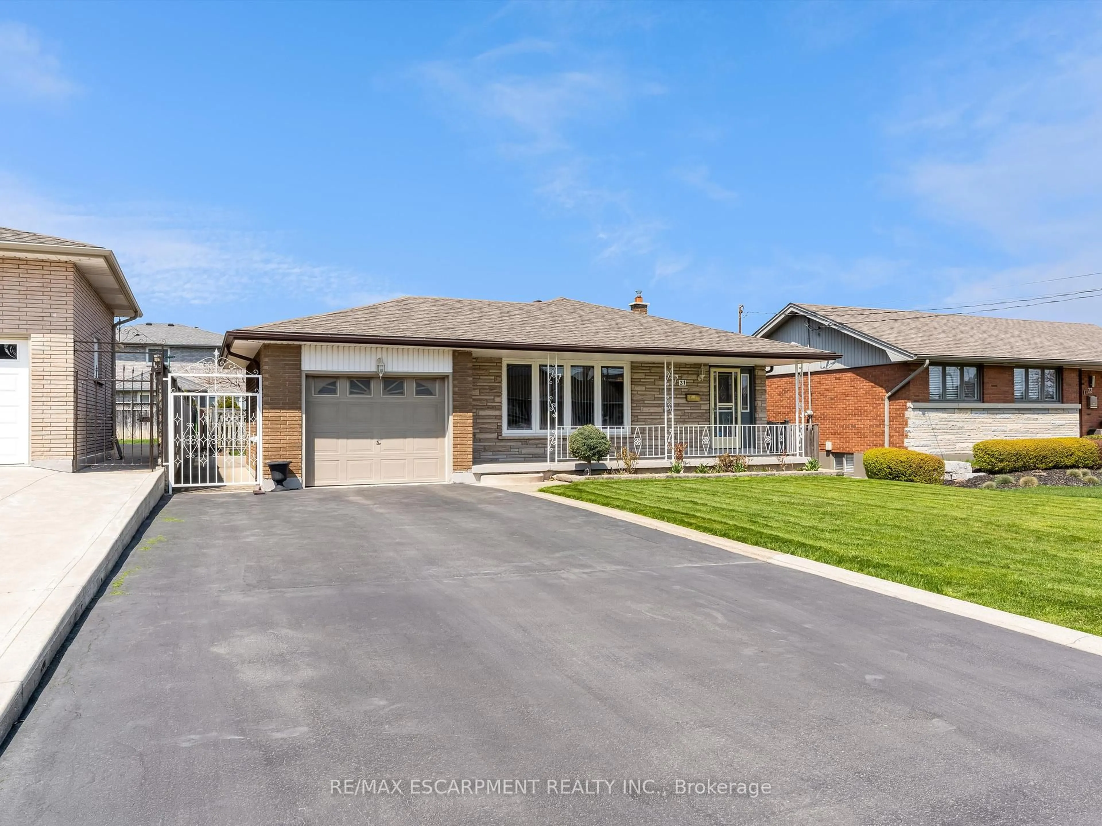 Home with brick exterior material, street for 31 Kilbourn Ave, Hamilton Ontario L8G 3C9