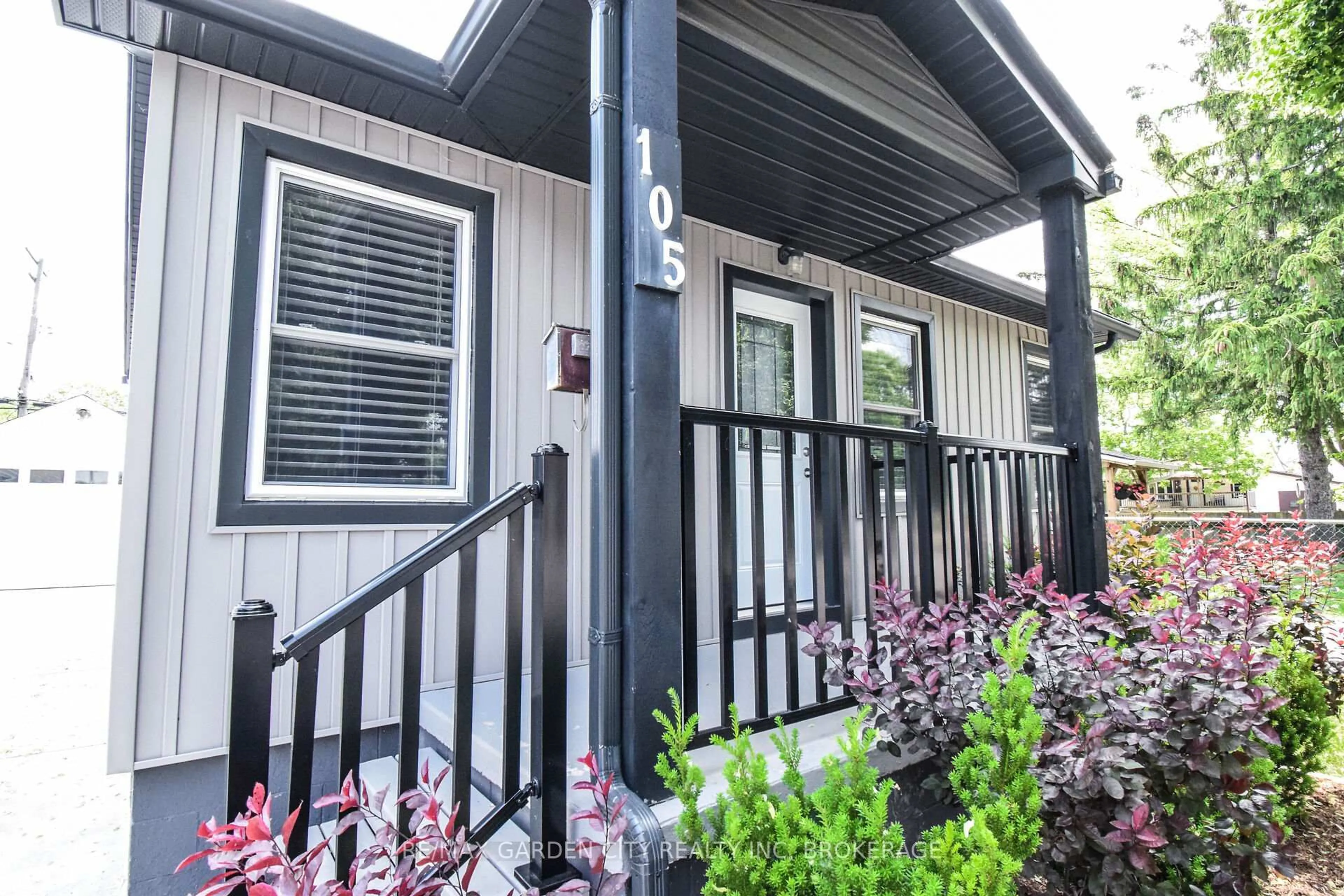 Unknown for 105 MCARTHUR Ave, Welland Ontario L3B 2J6