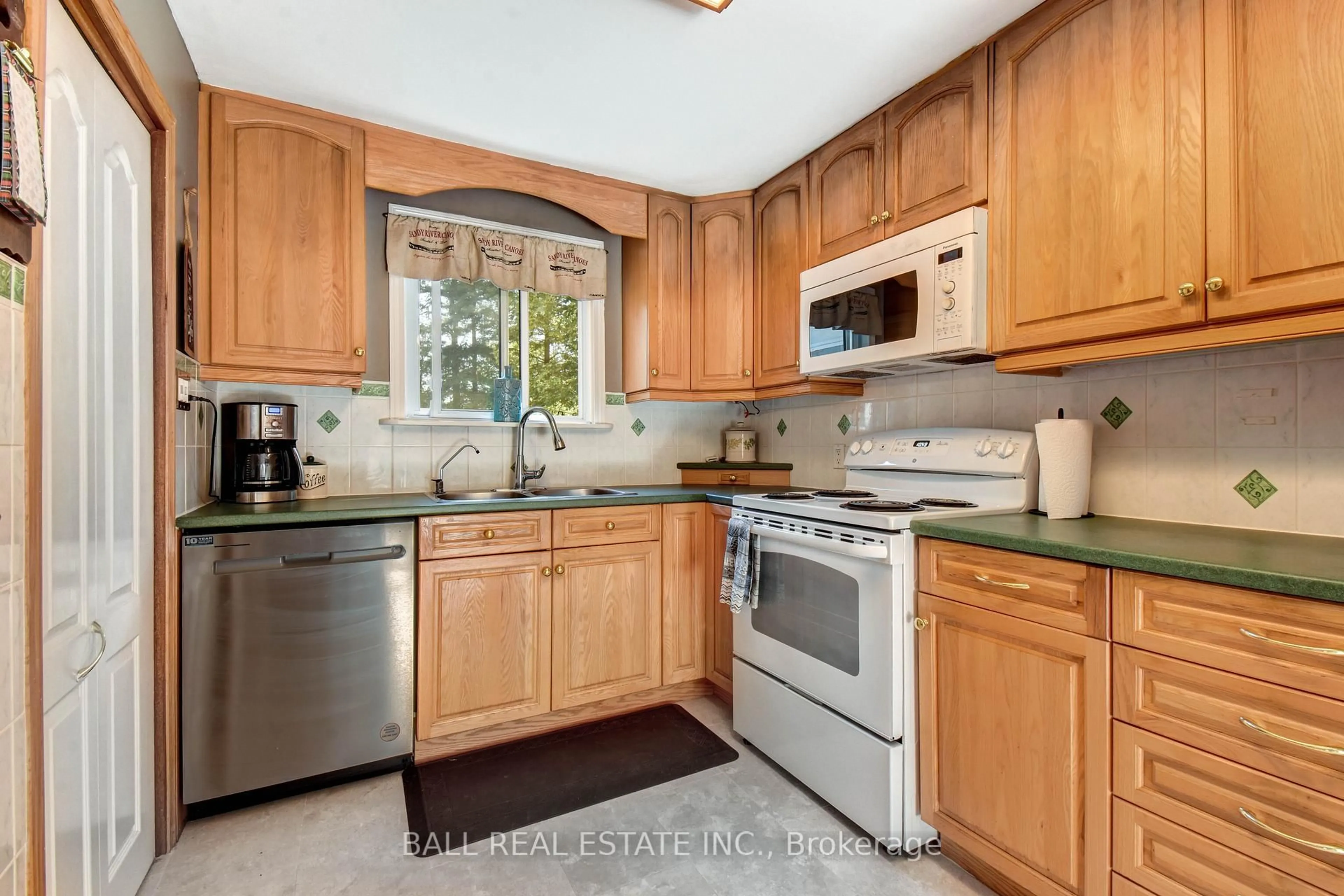 Standard kitchen, ceramic/tile floor for 45 Brook Rd, Kawartha Lakes Ontario K0M 1N0