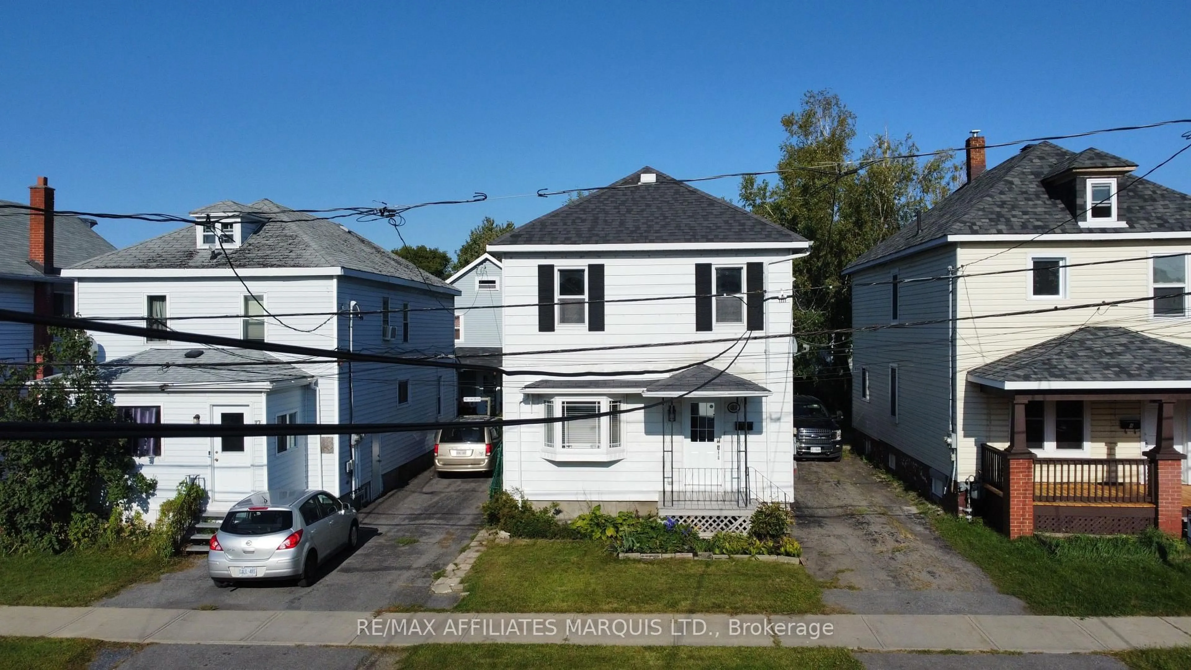 A pic from outside/outdoor area/front of a property/back of a property/a pic from drone, street for 10 Millville Ave, Cornwall Ontario K6H 4K4
