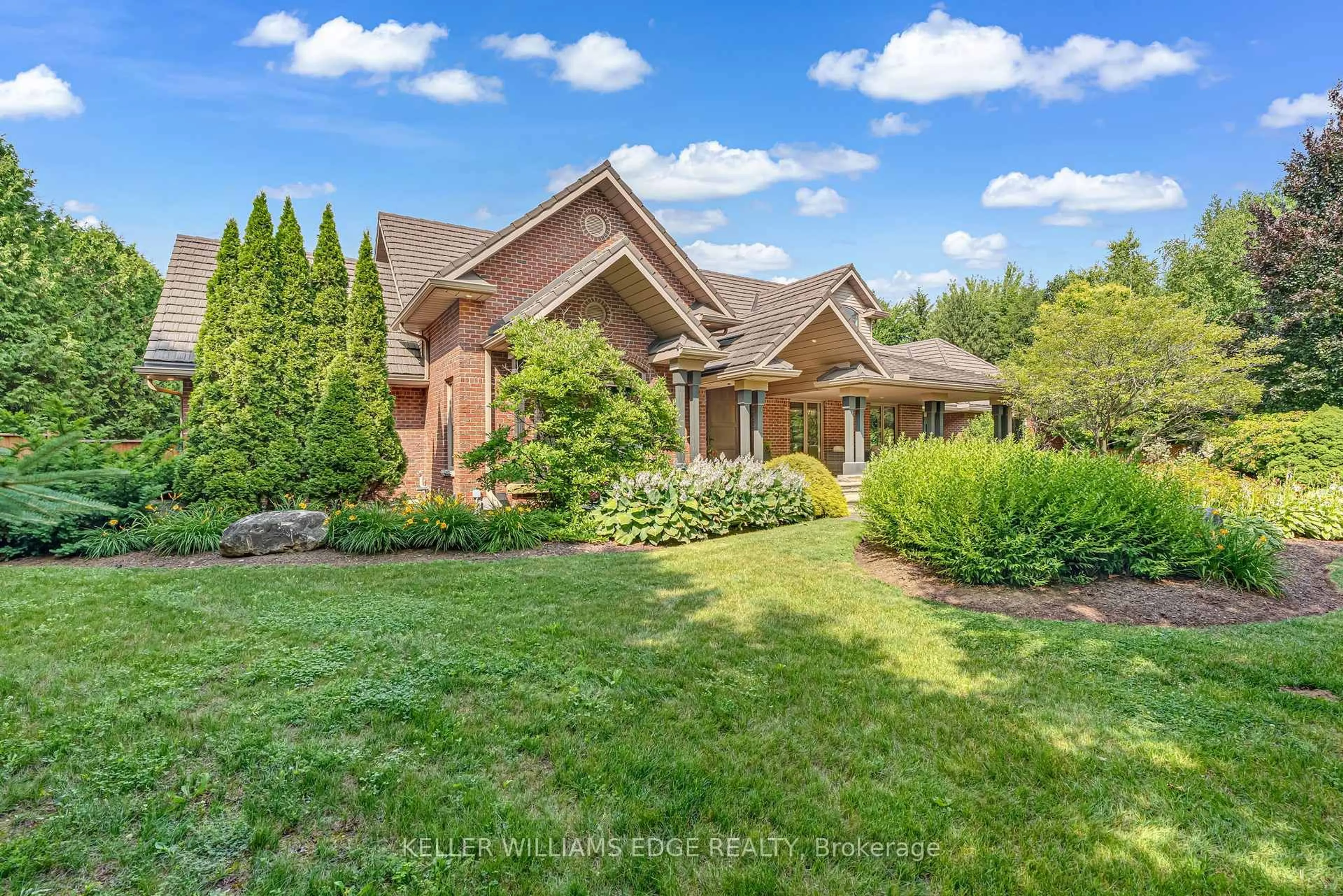 Home with brick exterior material, water/lake/river/ocean view for 18 Fox Run Dr, Puslinch Ontario N0B 2J0