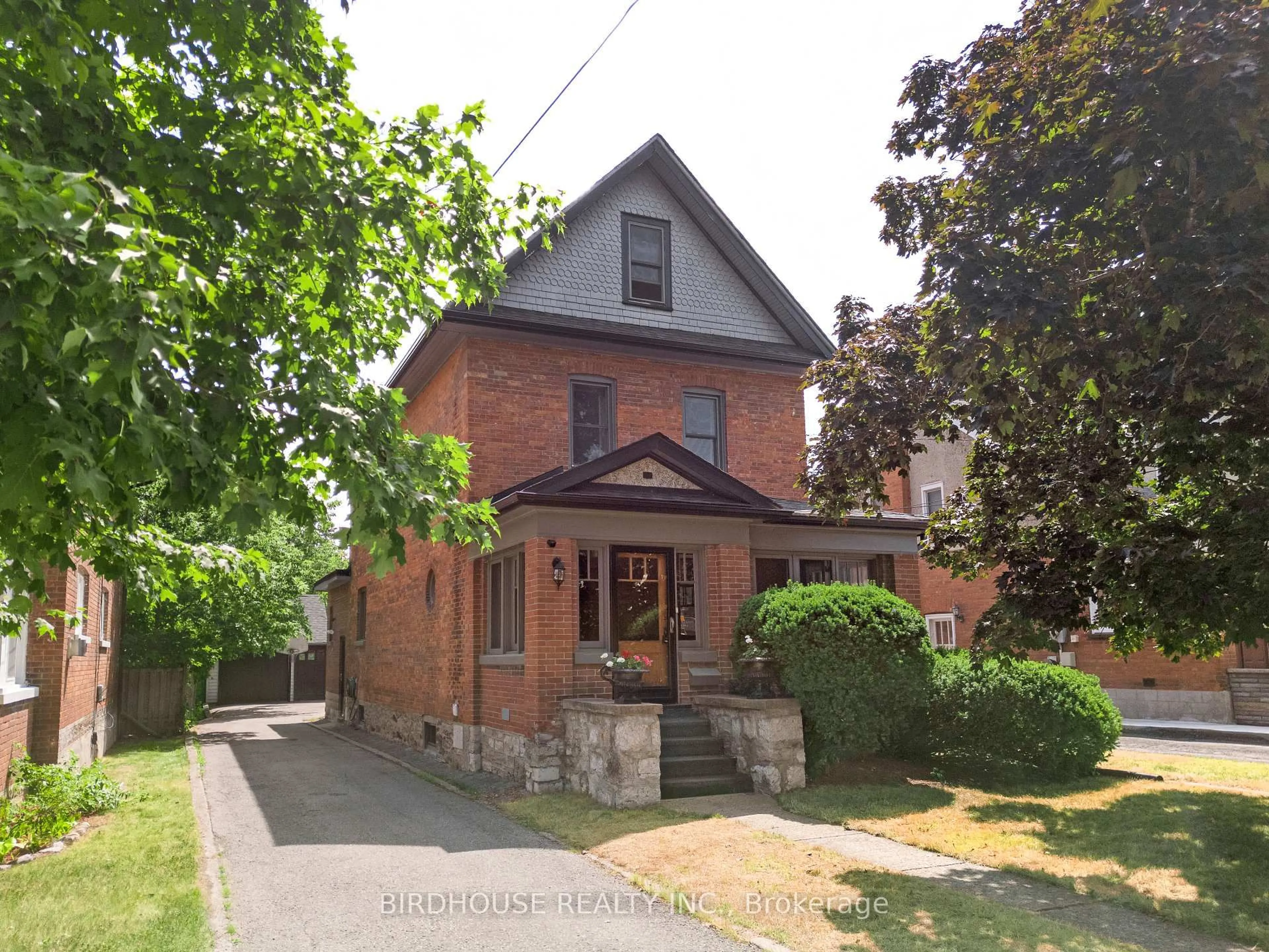 Home with brick exterior material, street for 27 Francis St, Kawartha Lakes Ontario K9V 3R8
