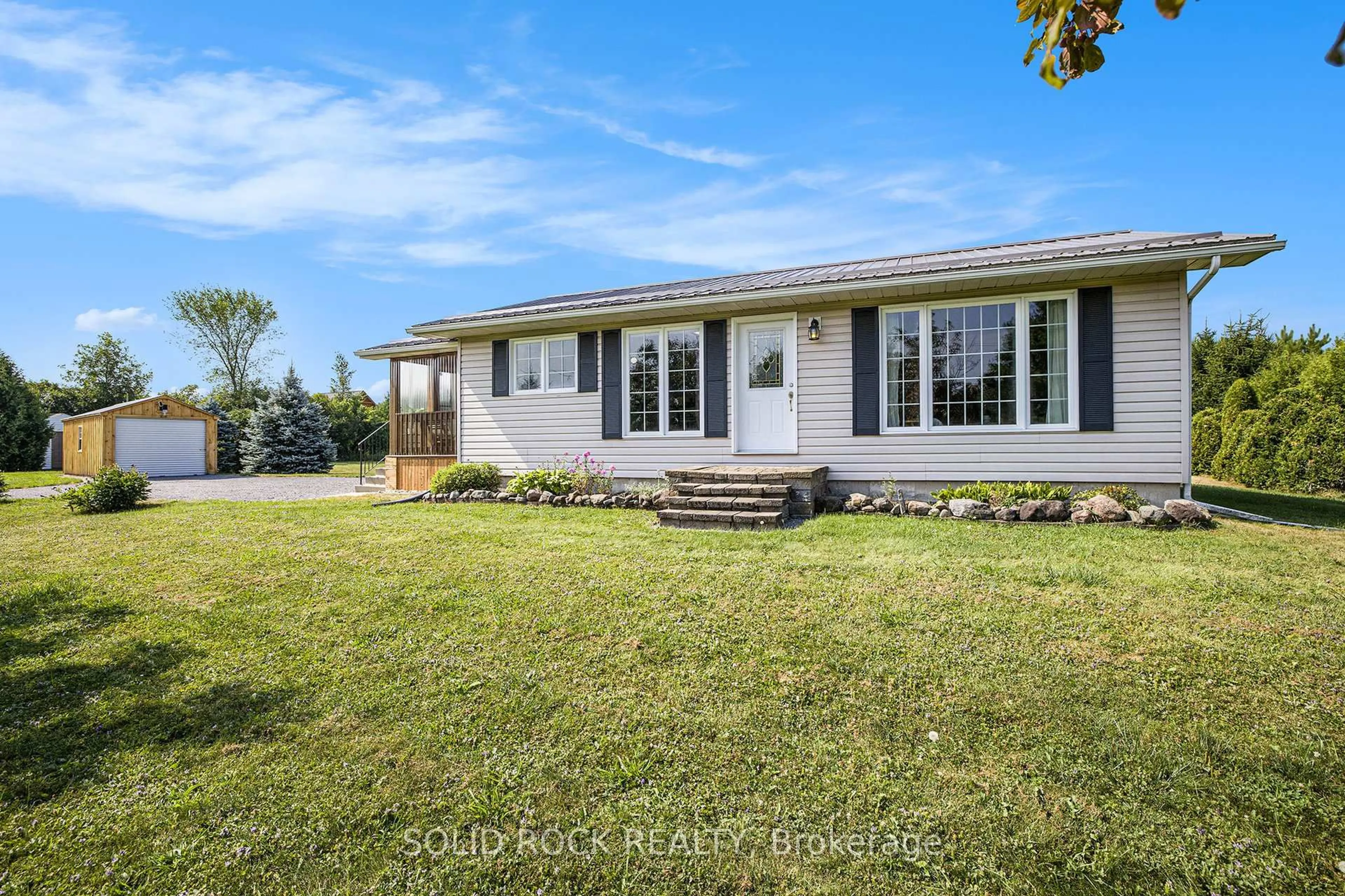 Home with vinyl exterior material, unknown for 307 Kippen Rd, White Lake Ontario K0A 3L0
