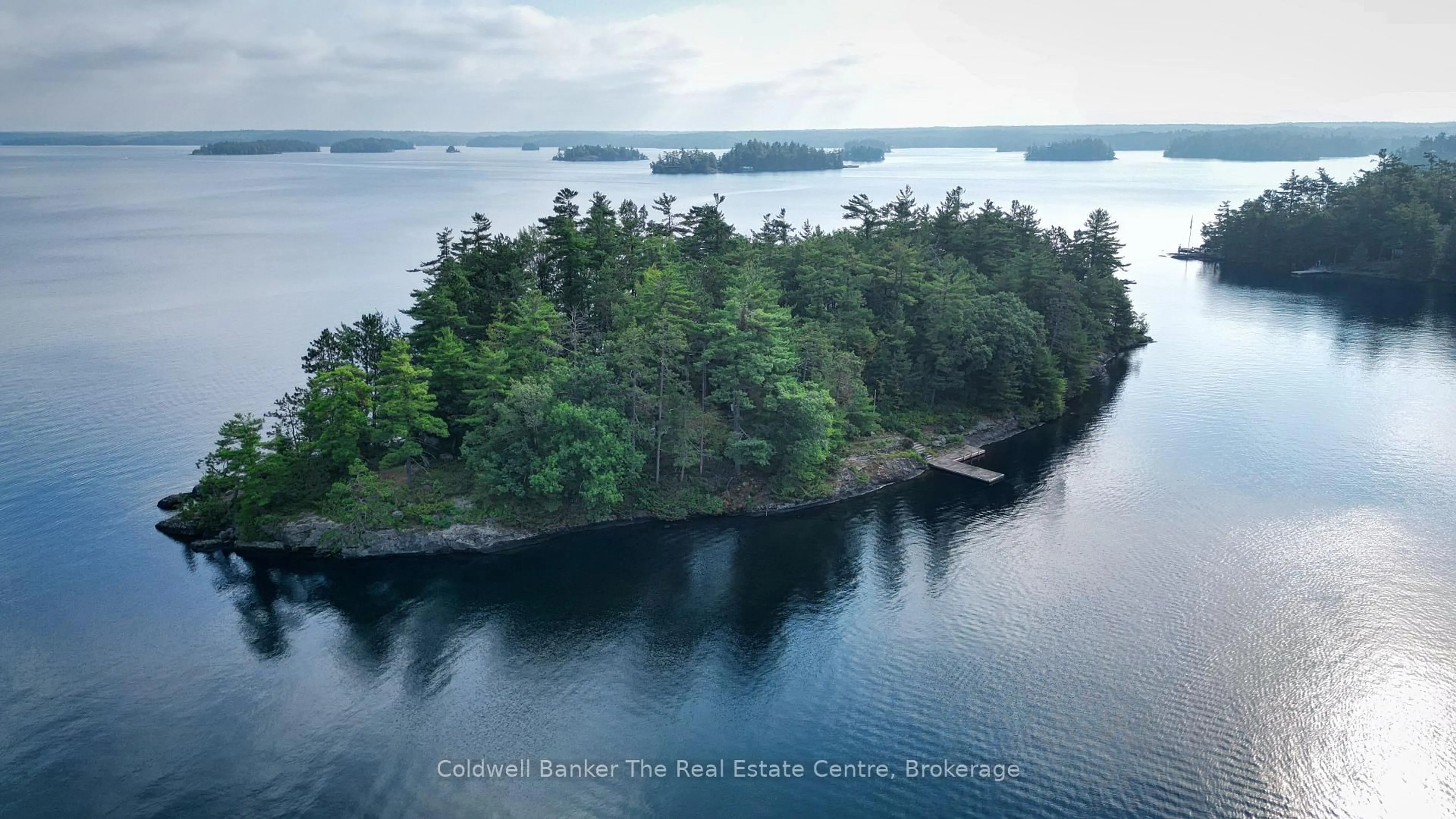 Blurry image for 1 Island 3LM Island, Gravenhurst Ontario P1P 1R2