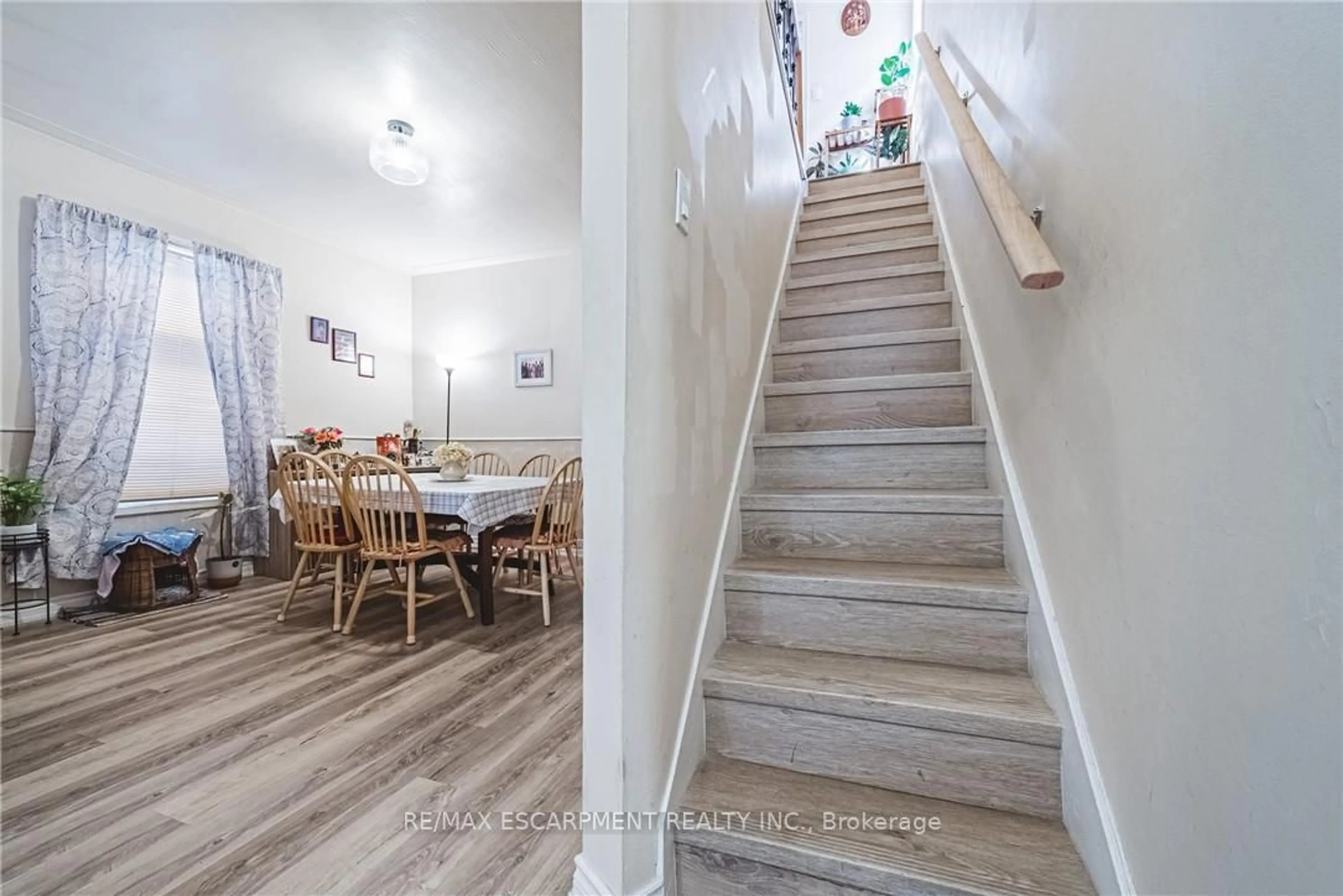 Unknown for 64 Kinrade Ave, Hamilton Ontario L8L 6L6
