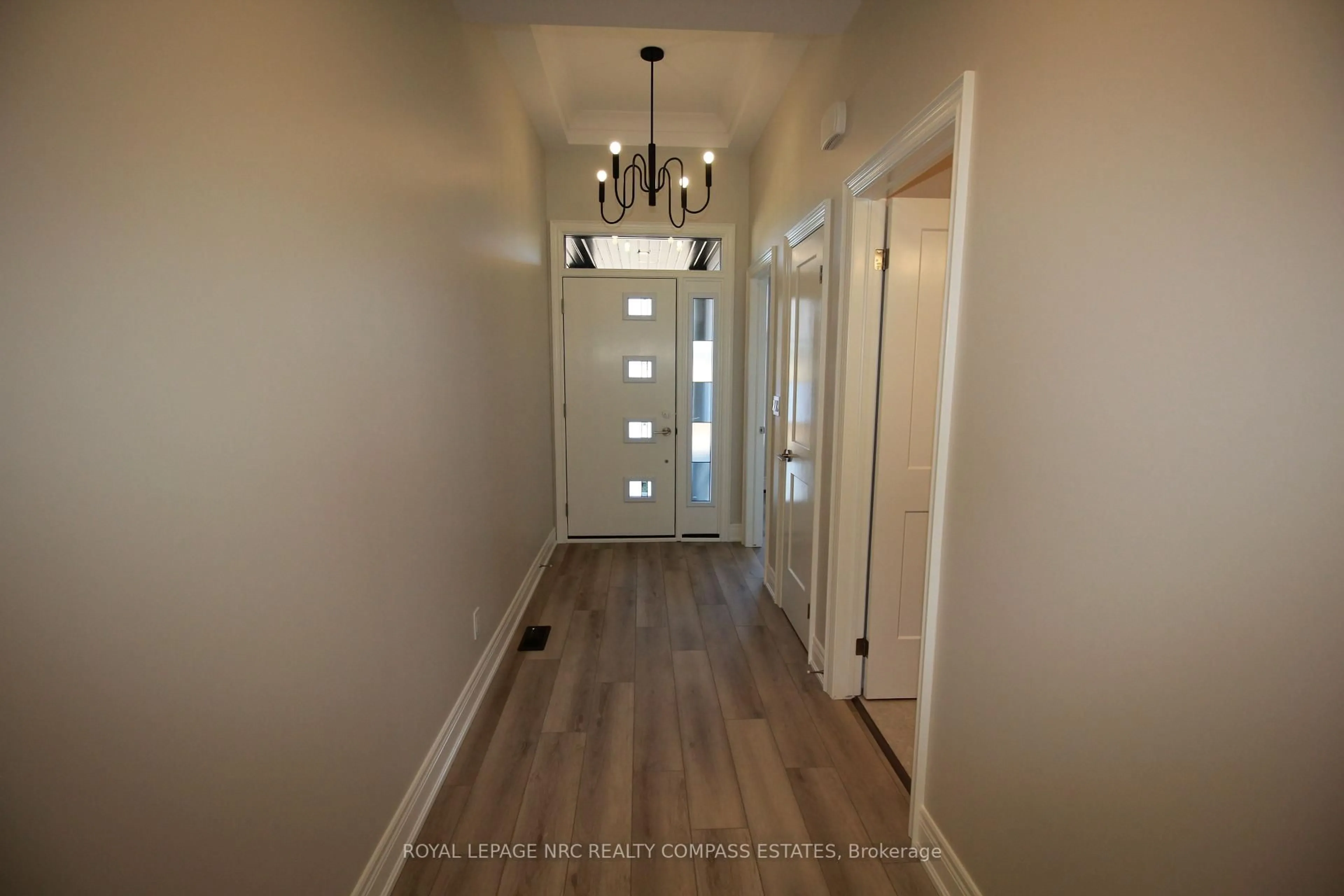 Indoor entryway for 6 PEACHTREE Lane, Niagara-on-the-Lake Ontario L0S 1T0