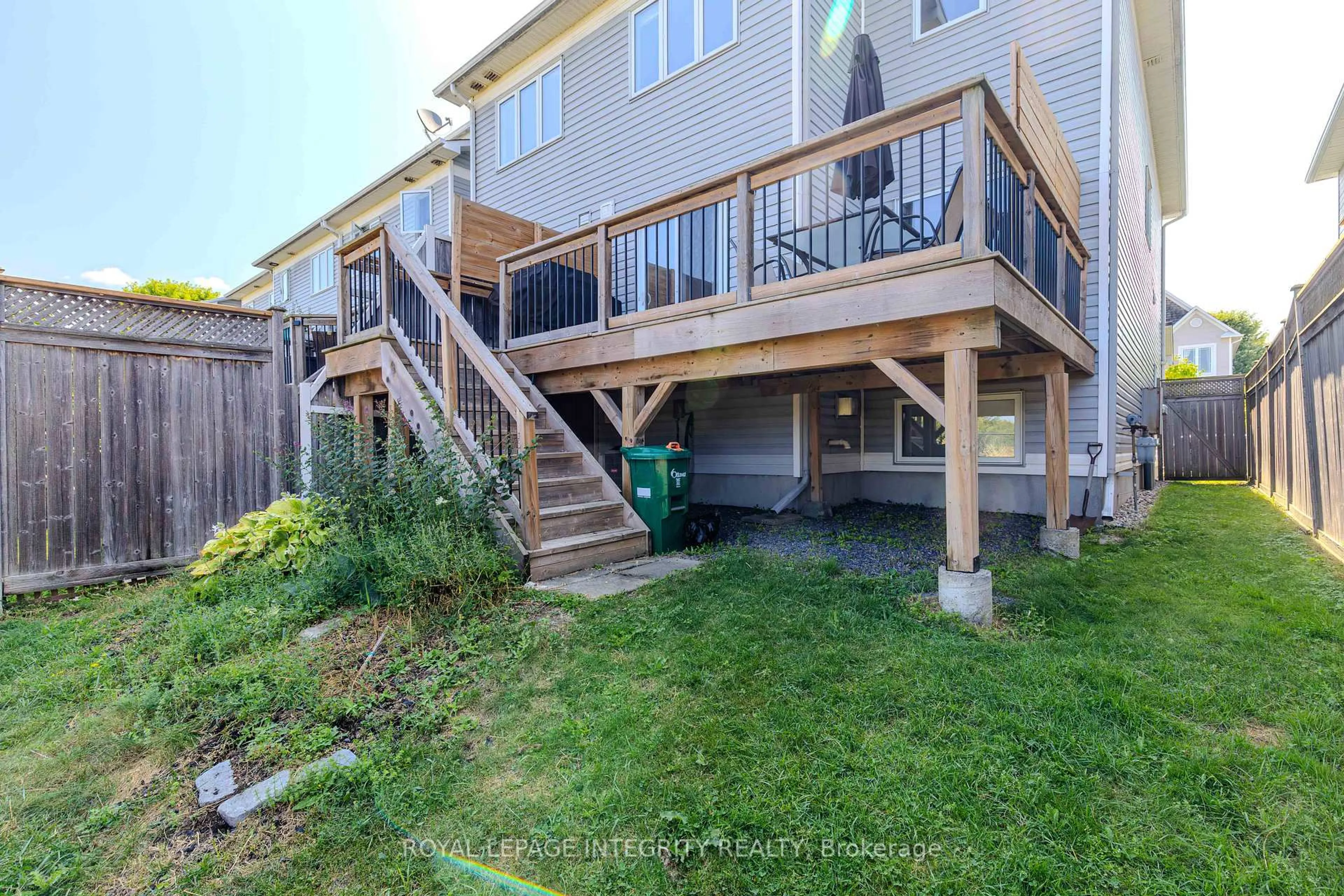 Patio, water/lake/river/ocean view for 218 Catamount Crt, Ottawa Ontario K2M 0A9