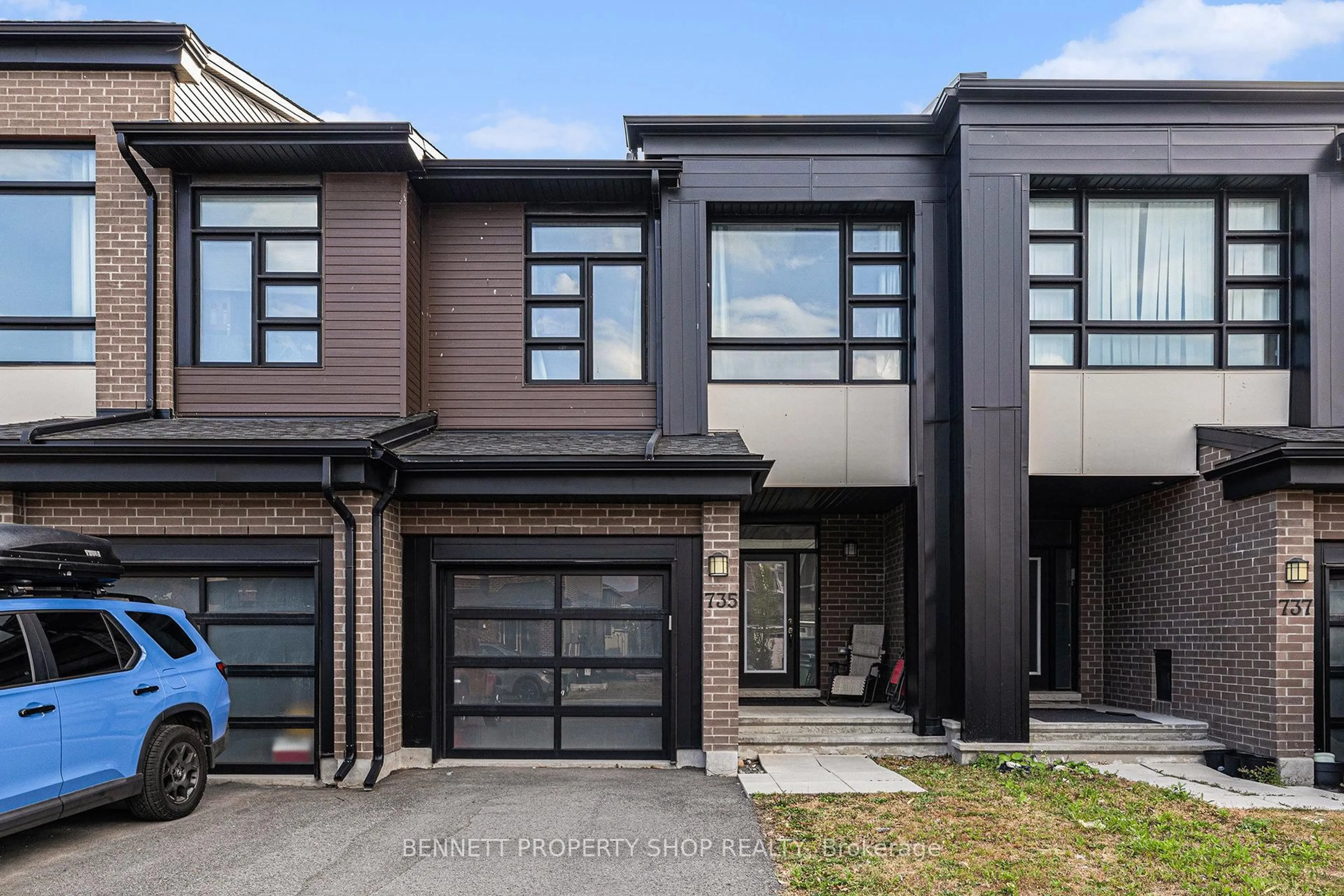 Home with brick exterior material, street for 735 Twist Way, Ottawa Ontario K2V 0M9