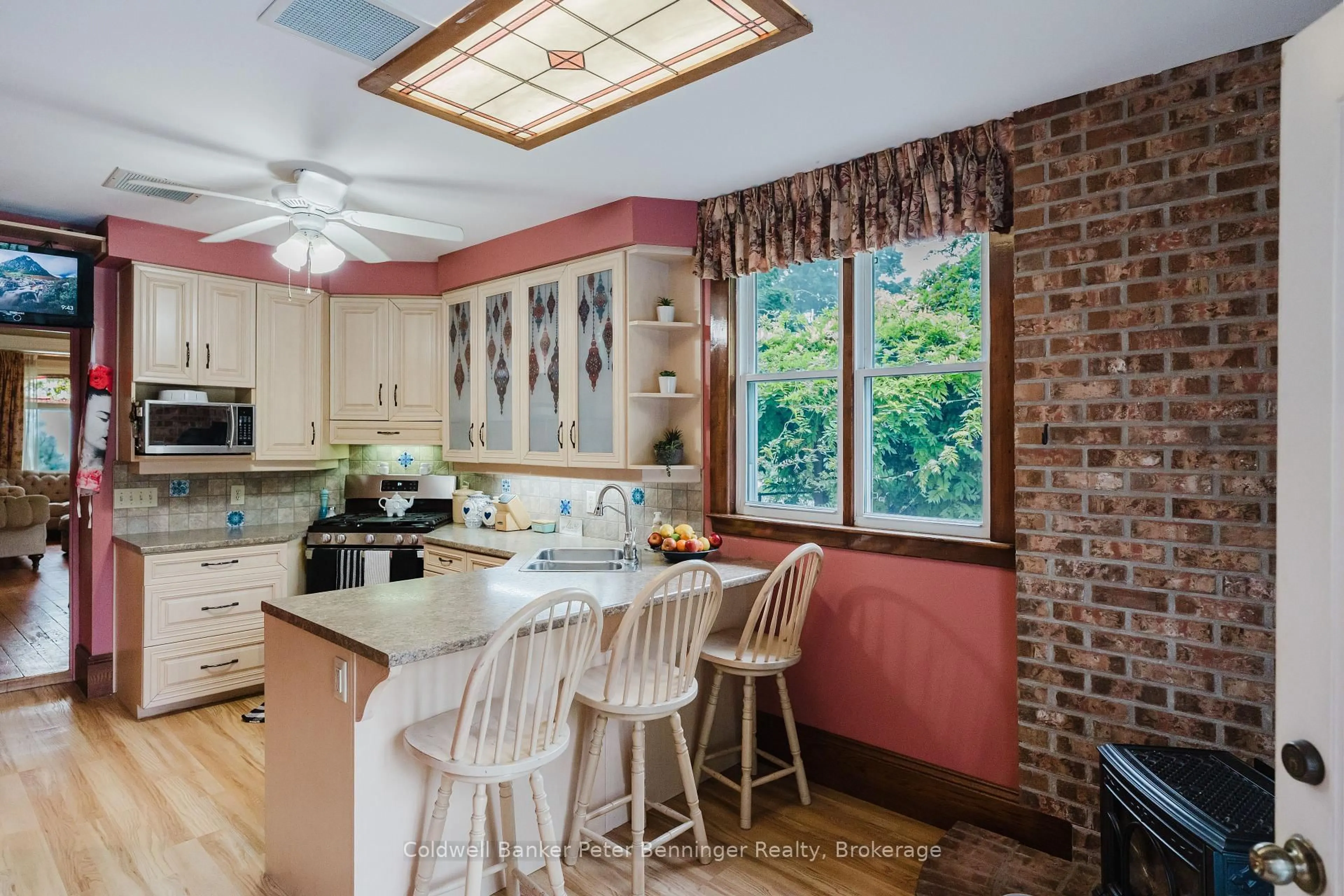 Open concept kitchen, ceramic/tile floor for 192 3 Ave Ave, Arran-Elderslie Ontario N0G 1L0