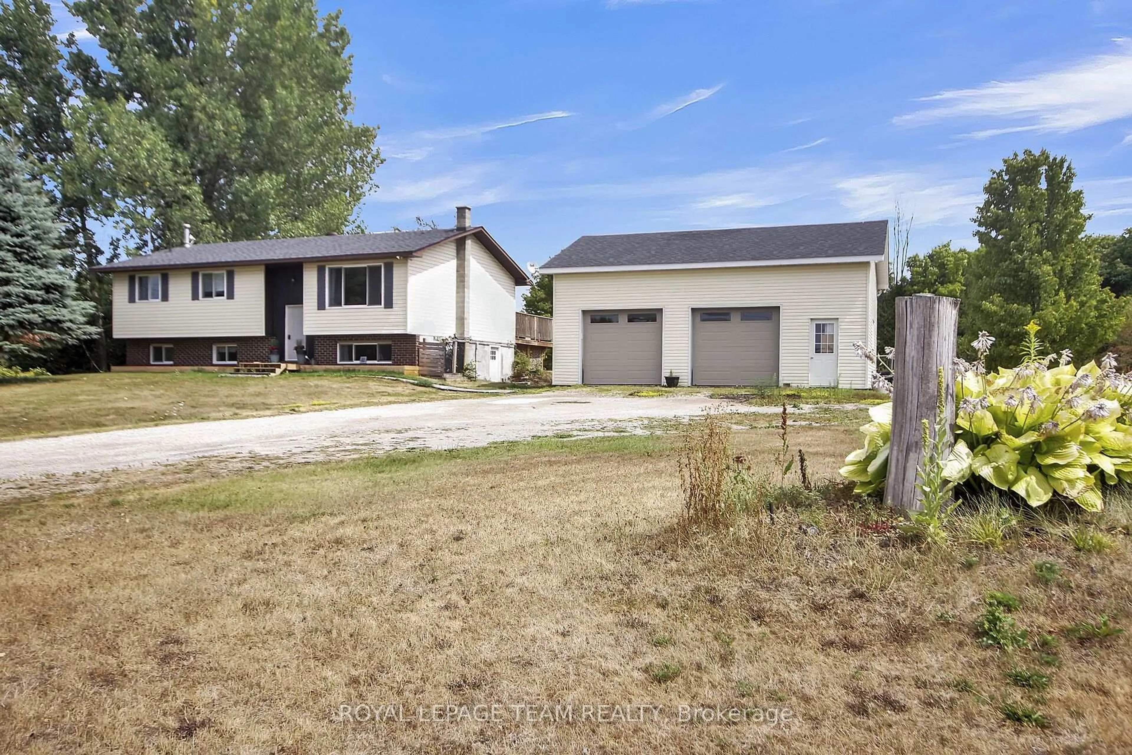 A pic from outside/outdoor area/front of a property/back of a property/a pic from drone, street for 179 Anglican Church Rd, Rideau Lakes Ontario K0G 1L0