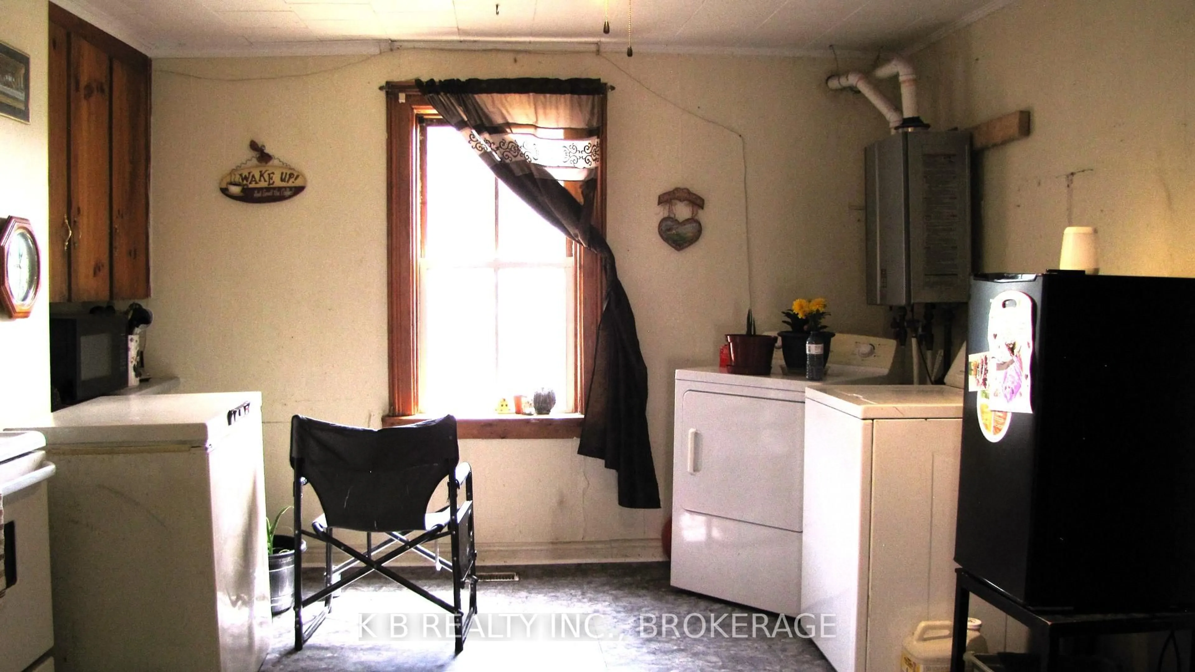 A pic of a room for 229 Gore St, Perth Ontario K7H 1K6