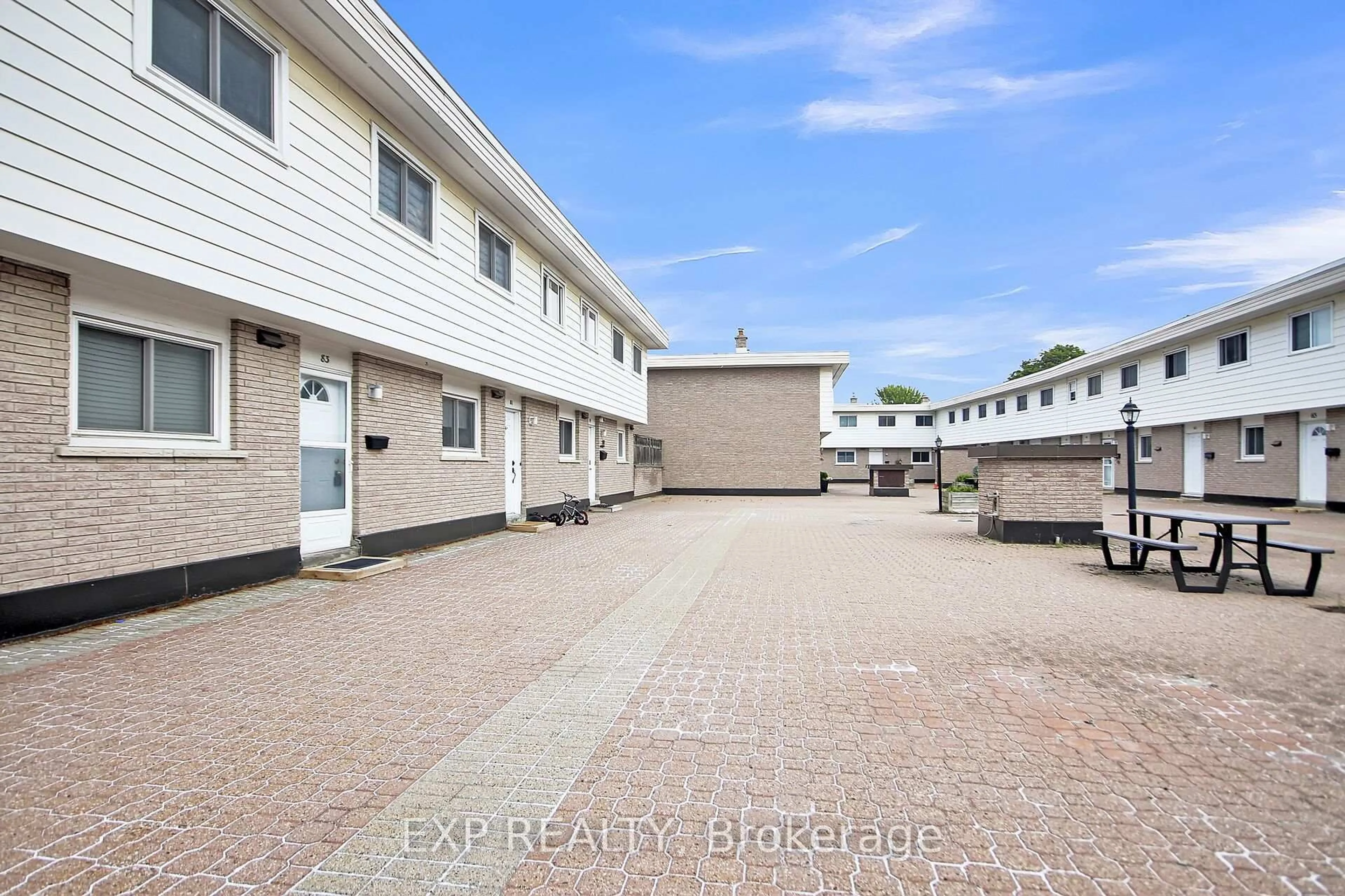 Patio, street for 83 Hadley Circ, Ottawa Ontario K2H 7Z8