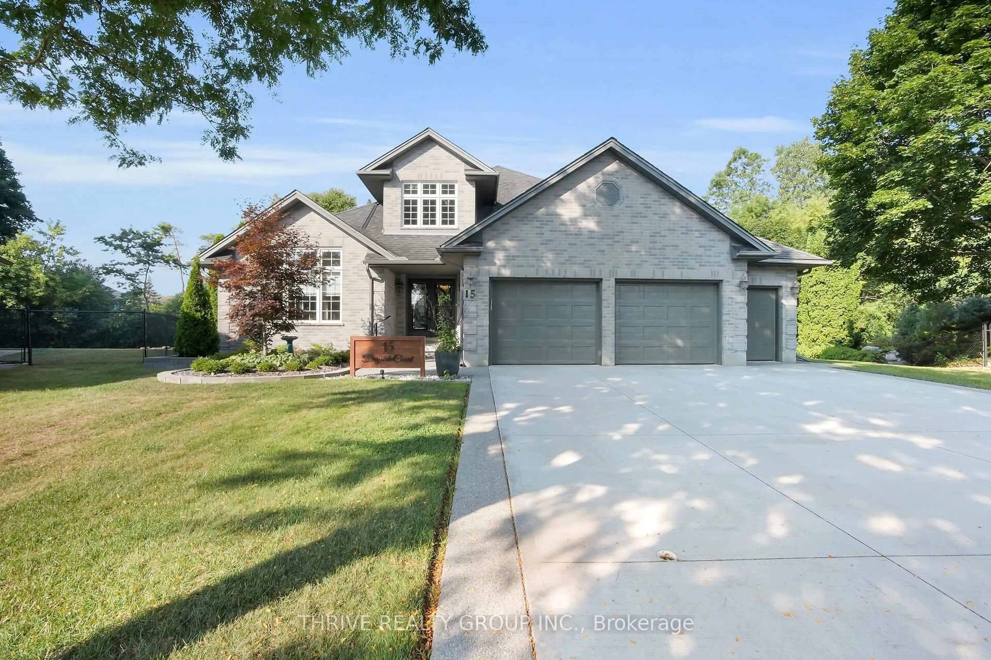 Home with brick exterior material, street for 15 Bayside Crt, London East Ontario N5Y 5M6