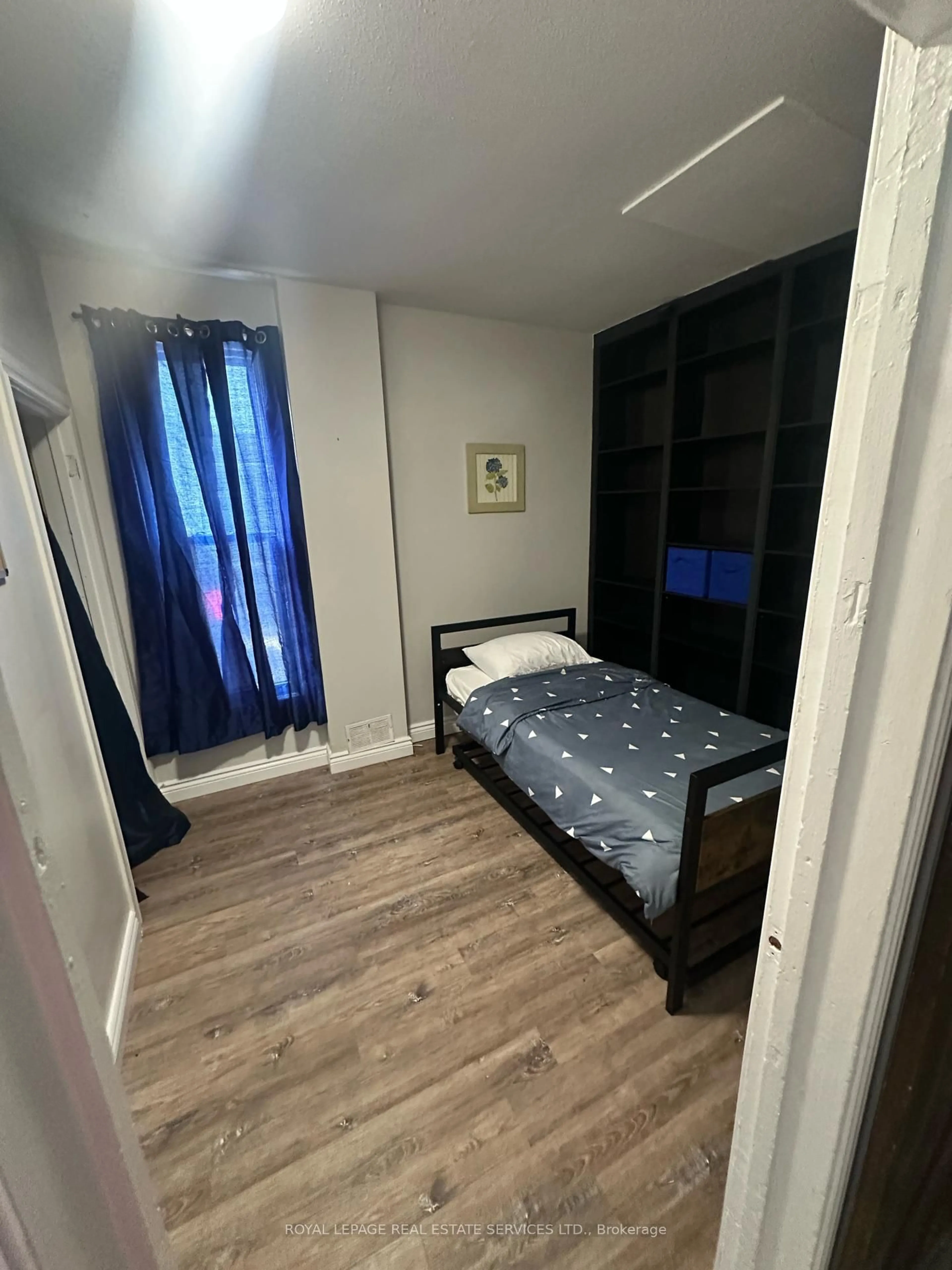 A pic of a room for 4347 Simcoe St, Niagara Falls Ontario L2E 1T5