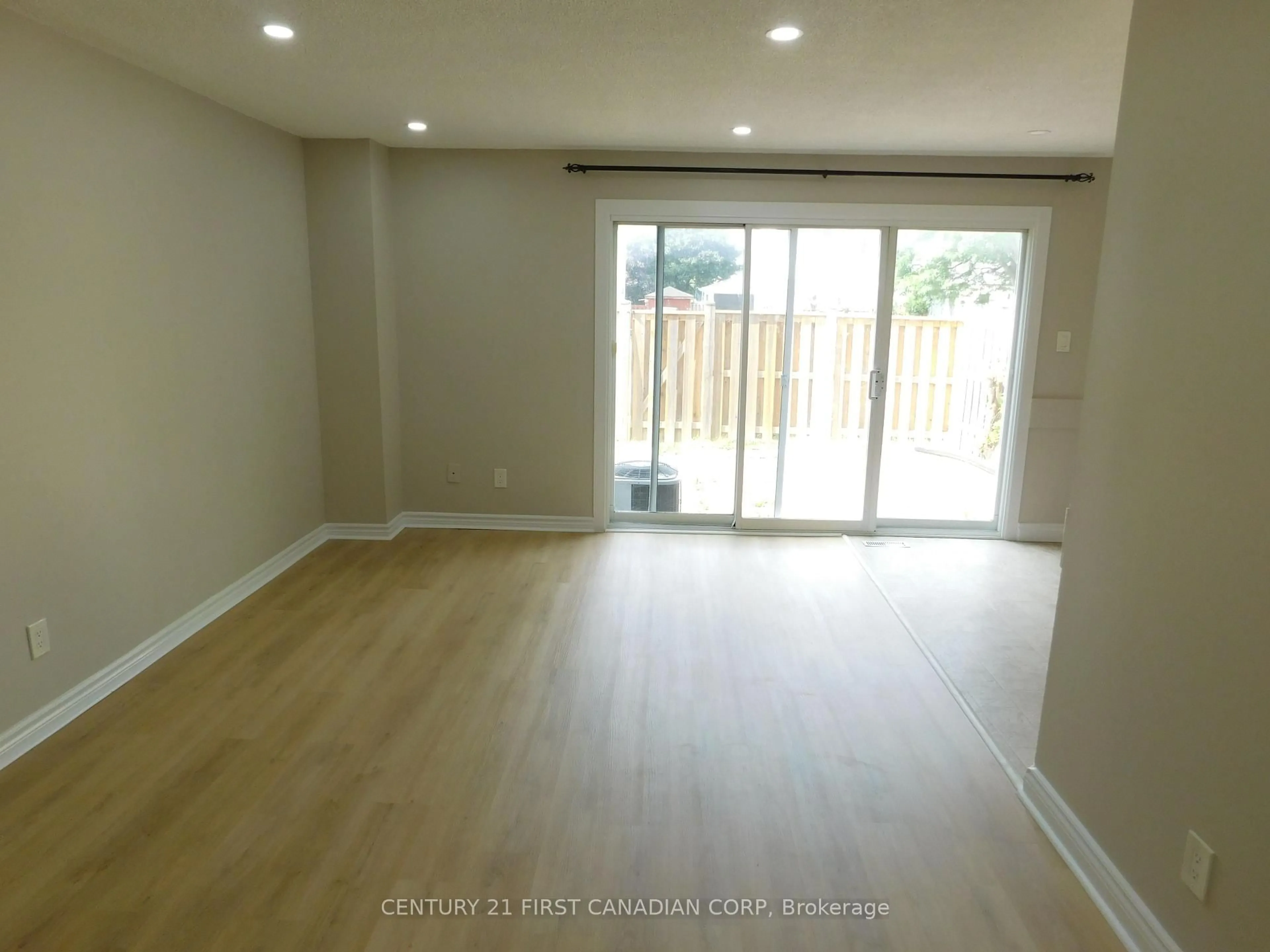 A pic of a room for 500 Osgoode Dr #2, London South Ontario N6E 2G9