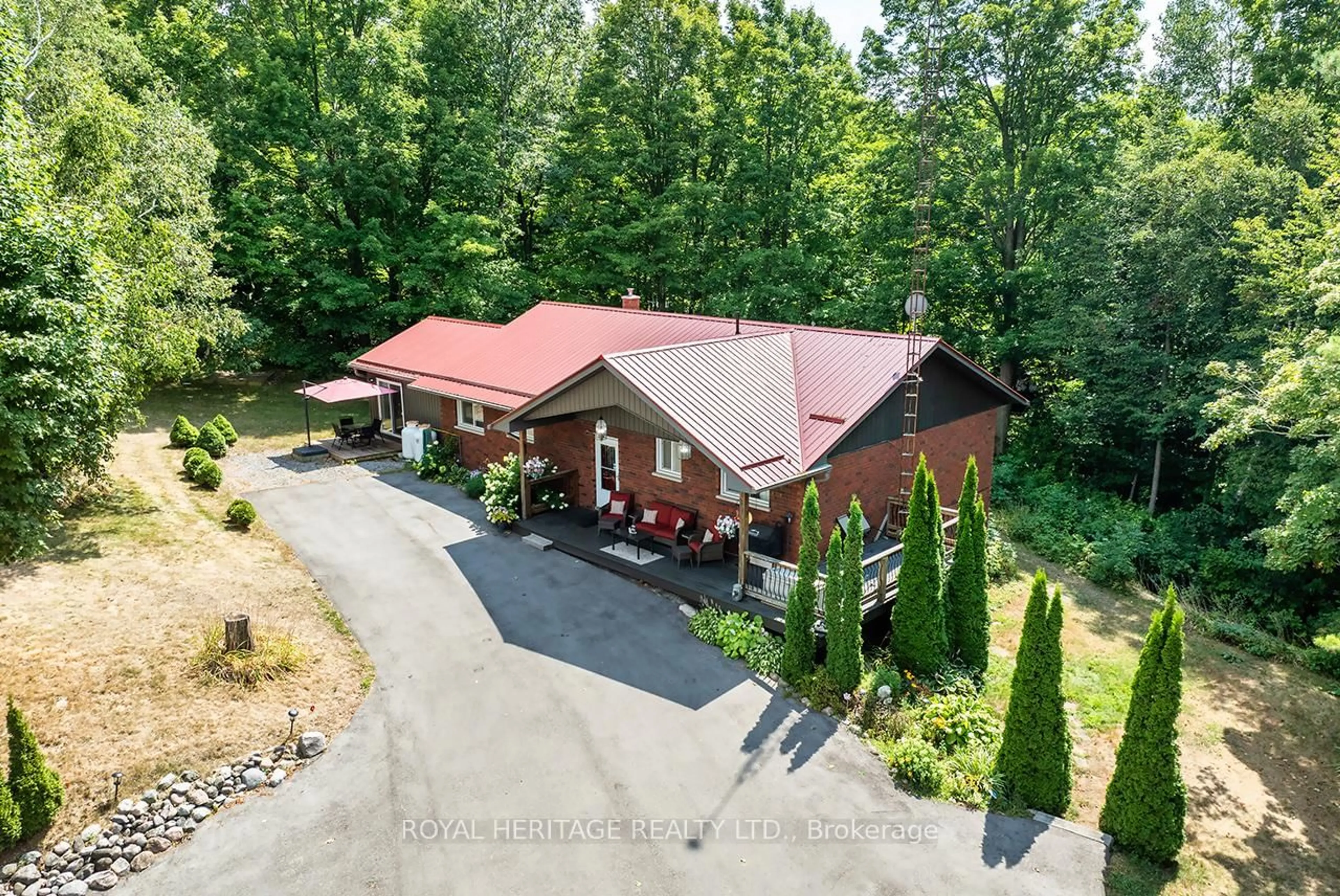 A pic from outside/outdoor area/front of a property/back of a property/a pic from drone, unknown for 601 Clouston Rd, Alnwick/Haldimand Ontario K0K 1C0