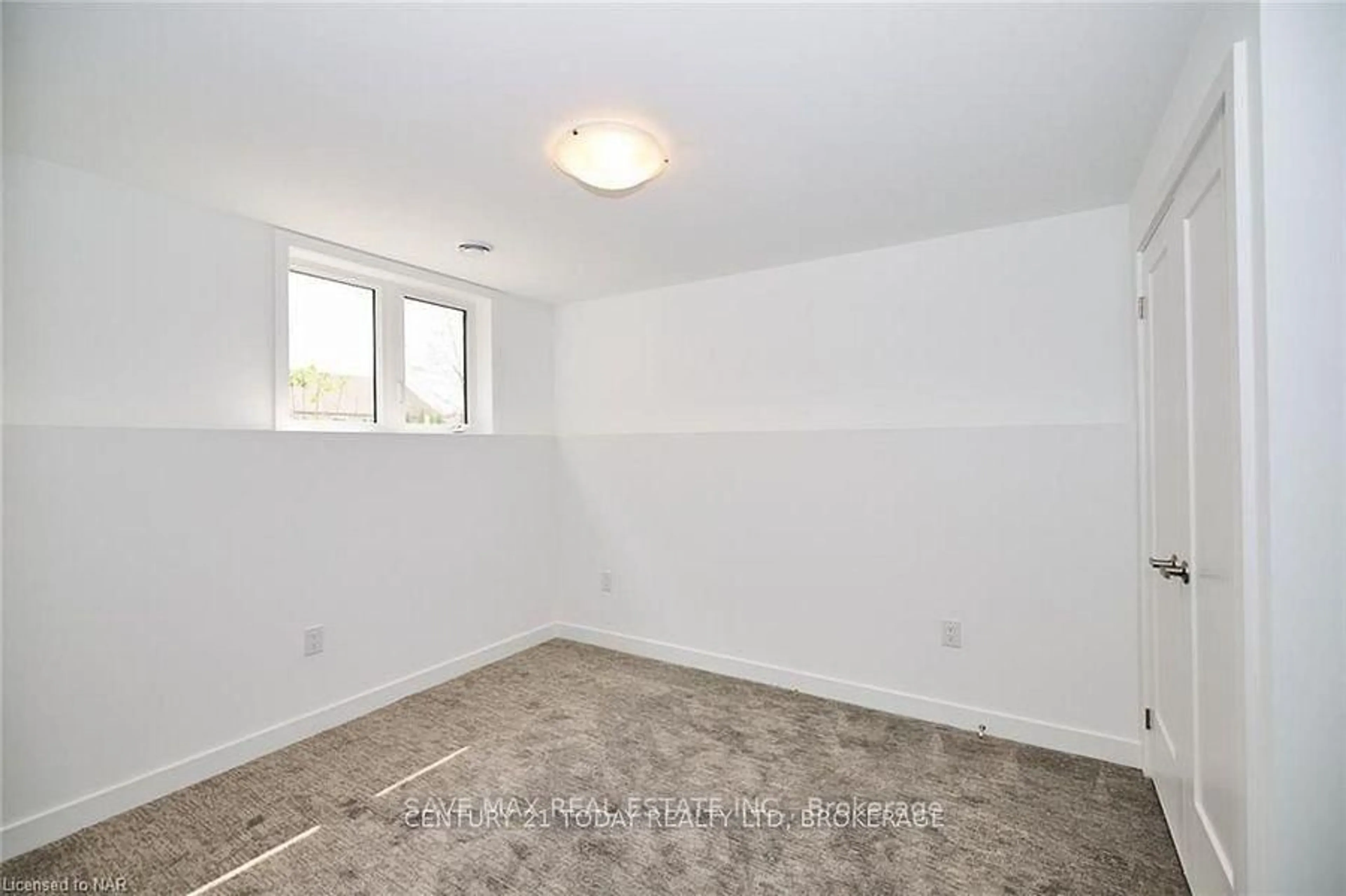 A pic of a room for 781 Clare Ave #211, Welland Ontario L3C 0K1