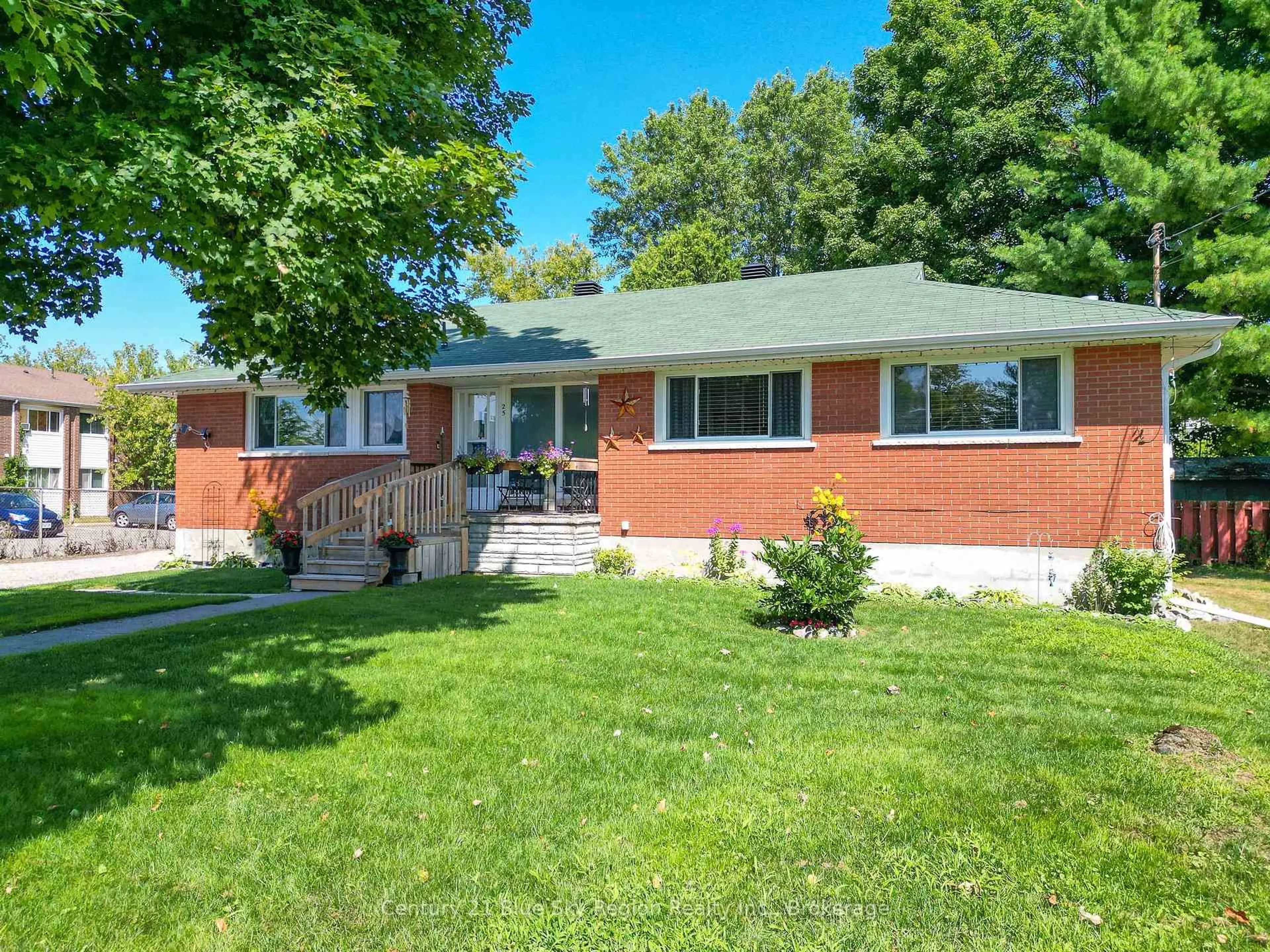 Home with brick exterior material, street for 25 William St, West Nipissing Ontario P2B 2Y2