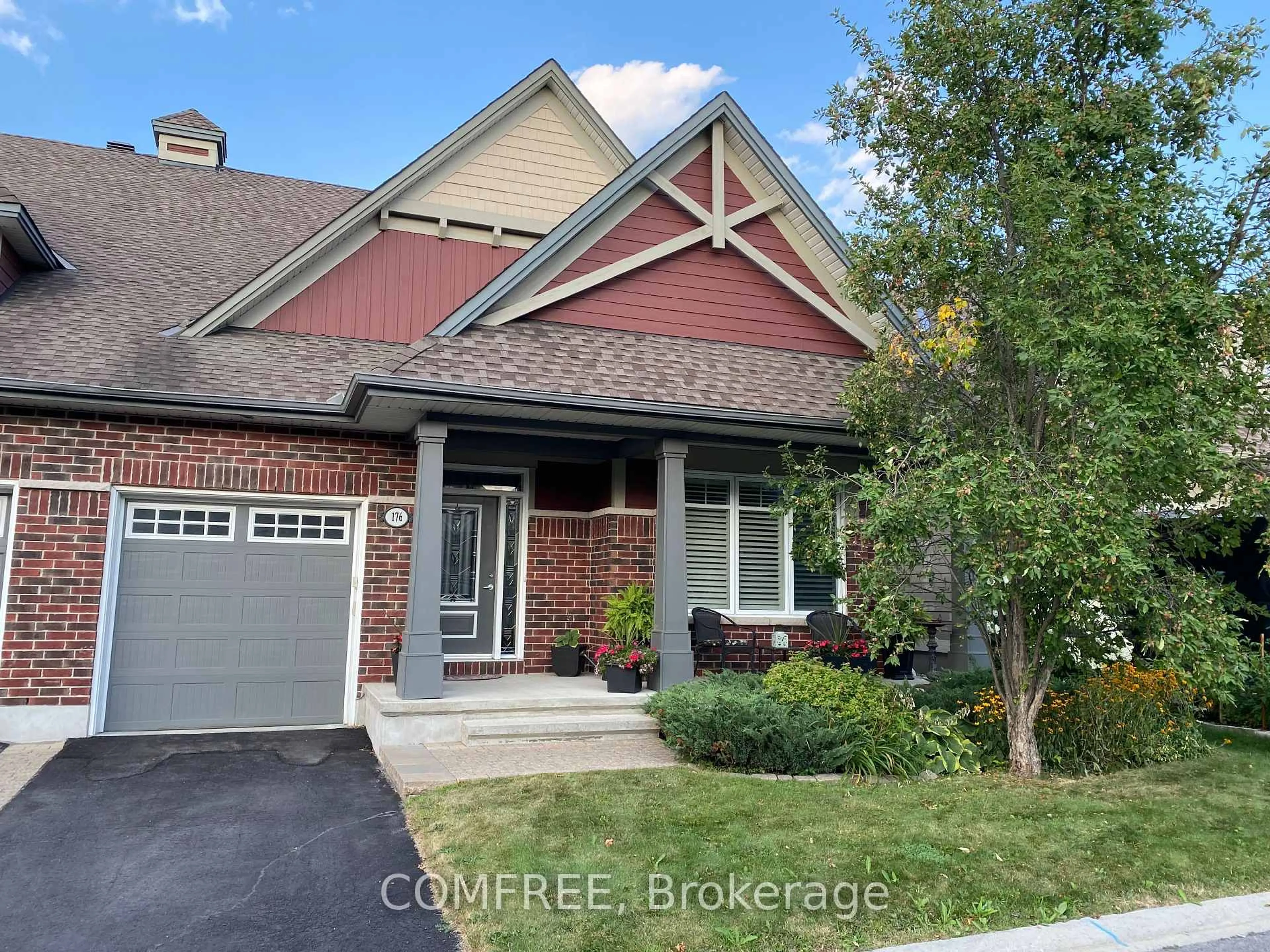 Home with brick exterior material, street for 176 Solera Circ, Ottawa Ontario K1T 0C8