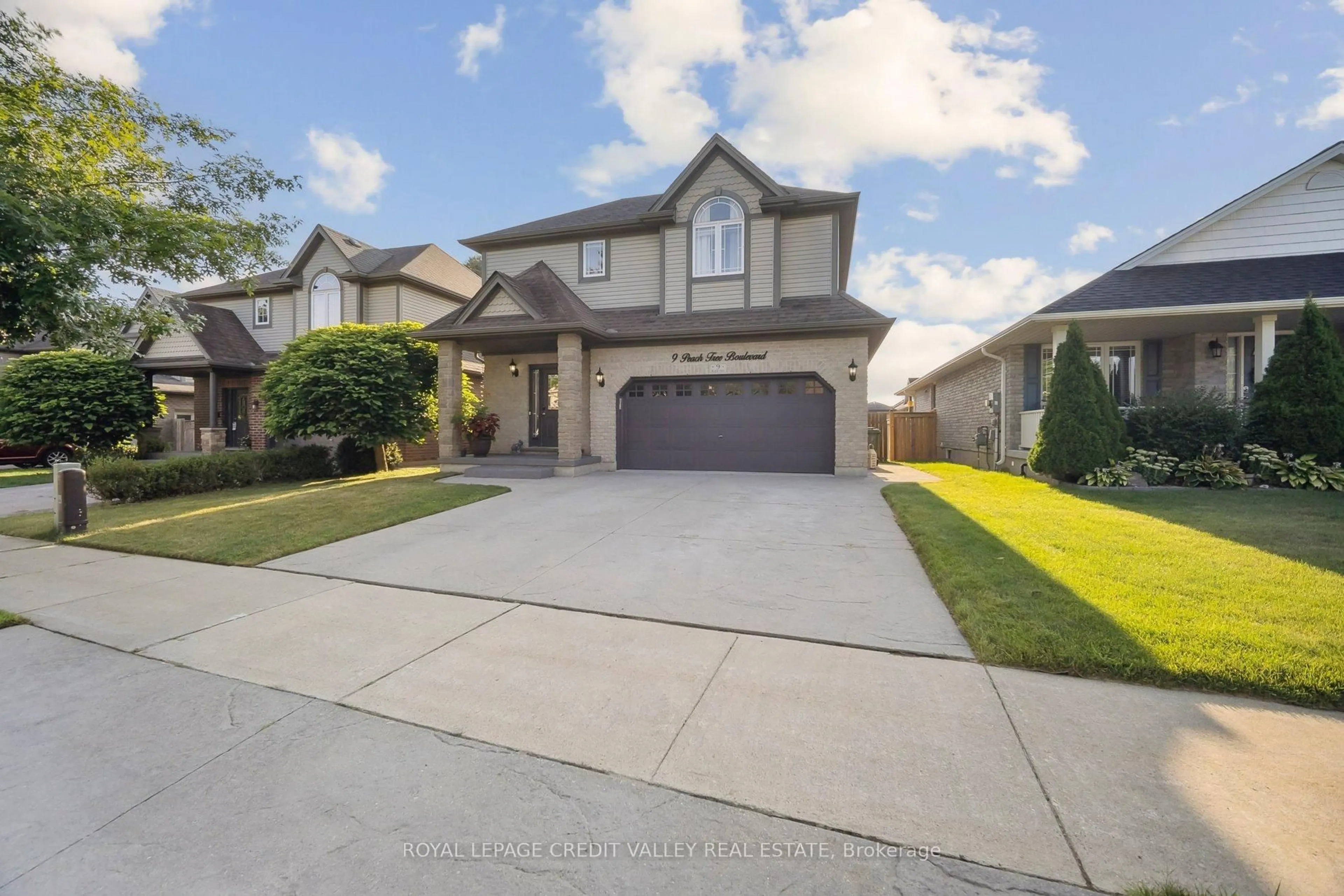 Unknown for 9 Peach Tree Blvd, St. Thomas Ontario N5R 0B3