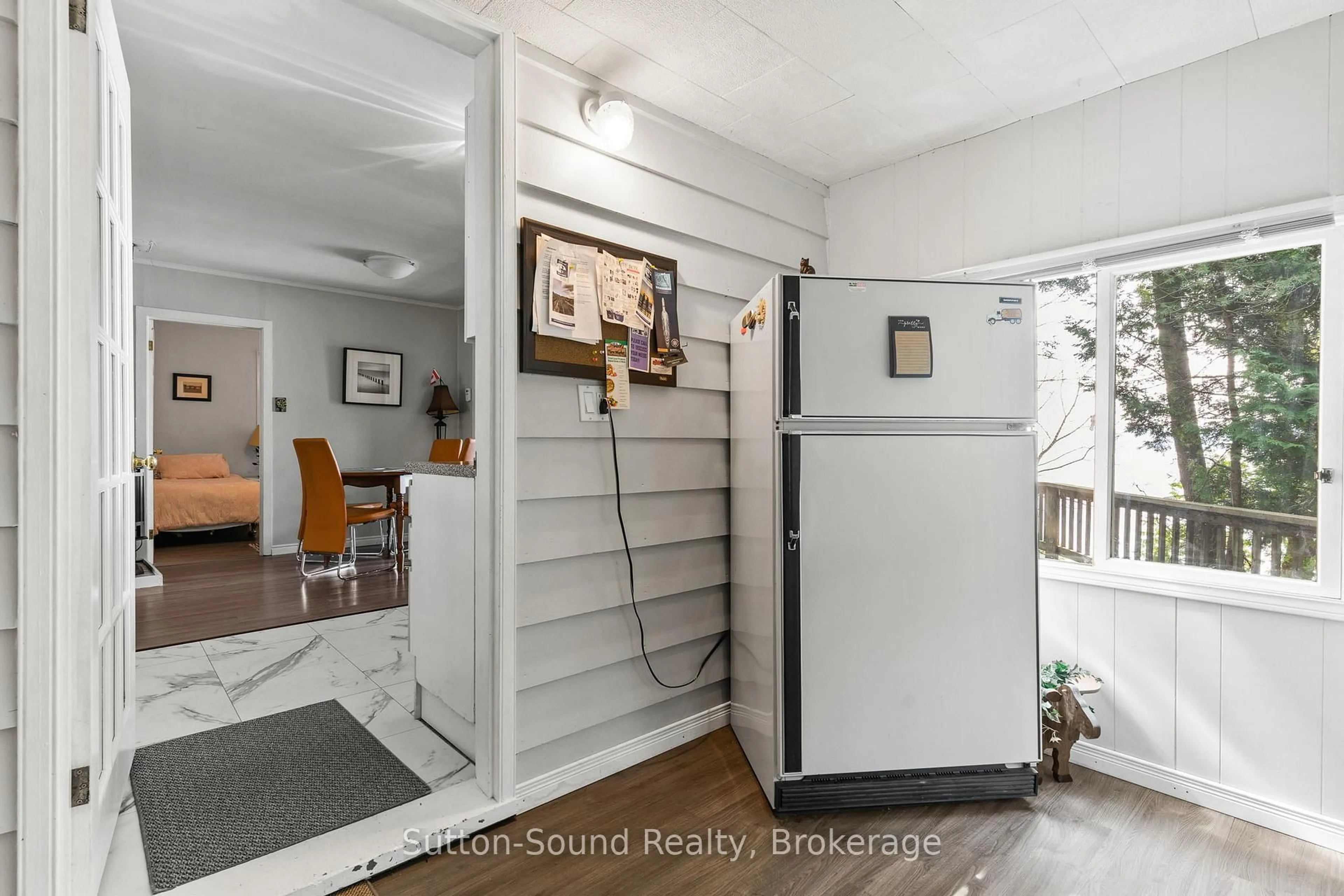 Indoor entryway for 606 Mallory Beach Rd, South Bruce Peninsula Ontario N0H 2T0