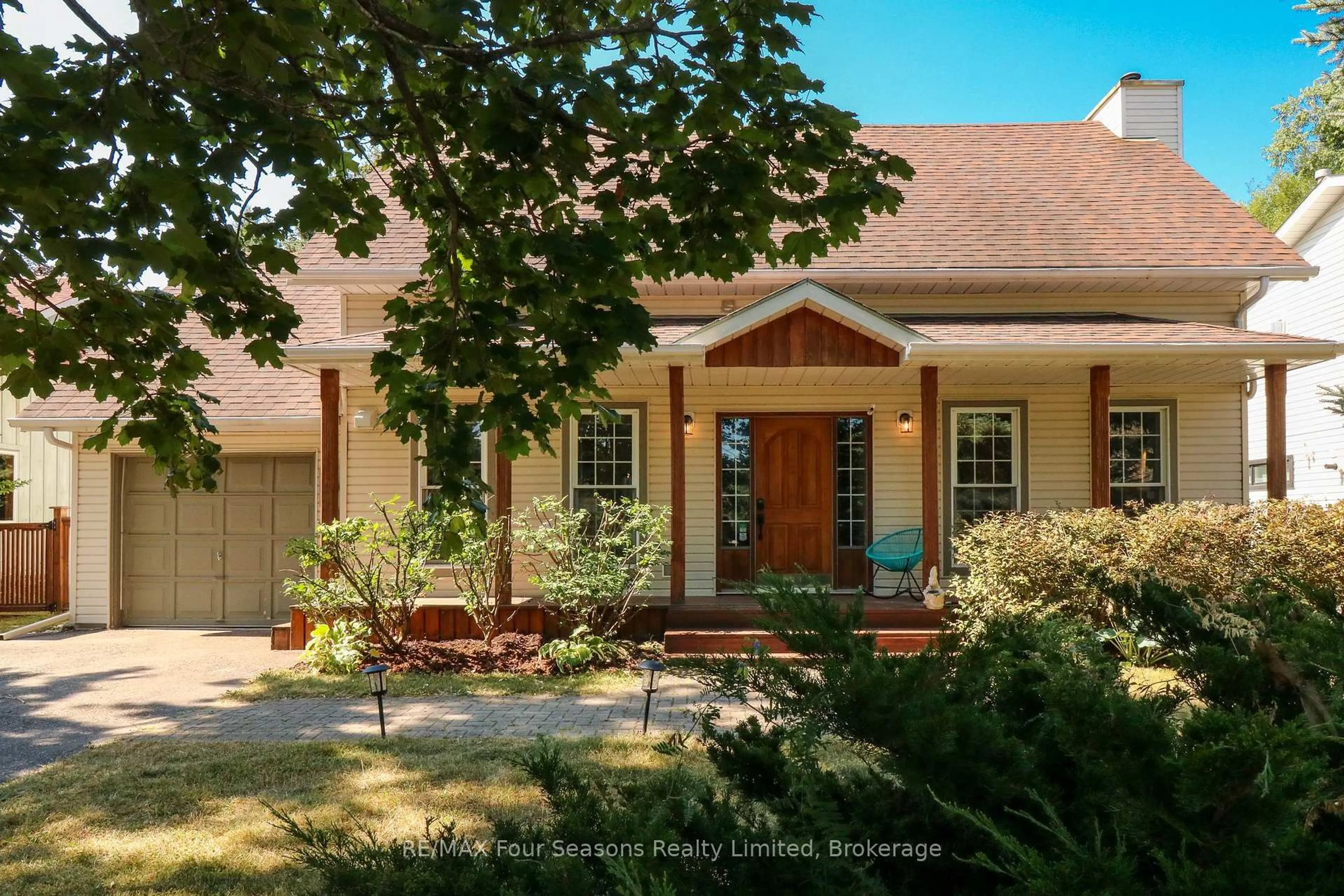Home with brick exterior material, street for 173 Brooker Blvd, Blue Mountains Ontario L9Y 0M2