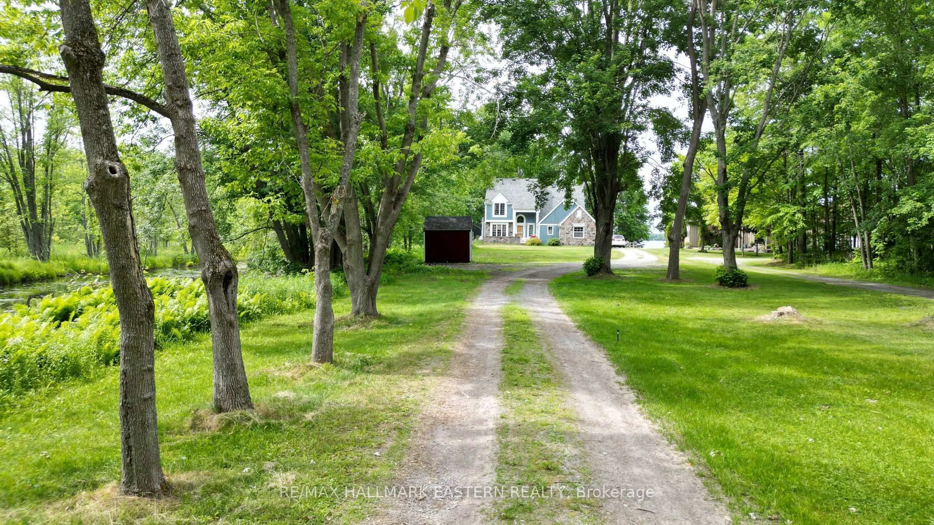 A pic from outside/outdoor area/front of a property/back of a property/a pic from drone, street for 572 Round Lake Rd, Havelock-Belmont-Methuen Ontario K0L 1Z0