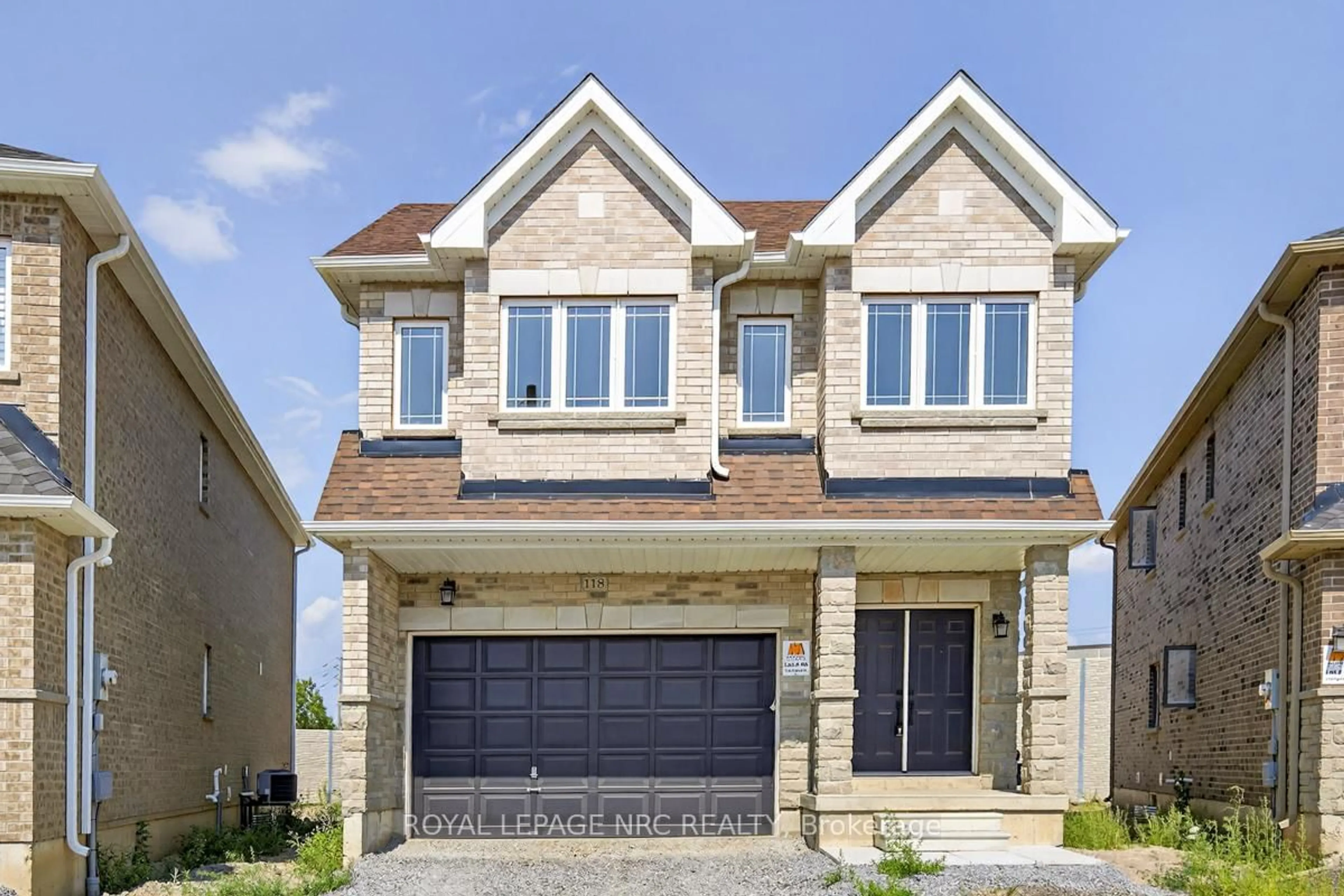 Home with brick exterior material, street for 118 PALACE St, Thorold Ontario L2V 0N3