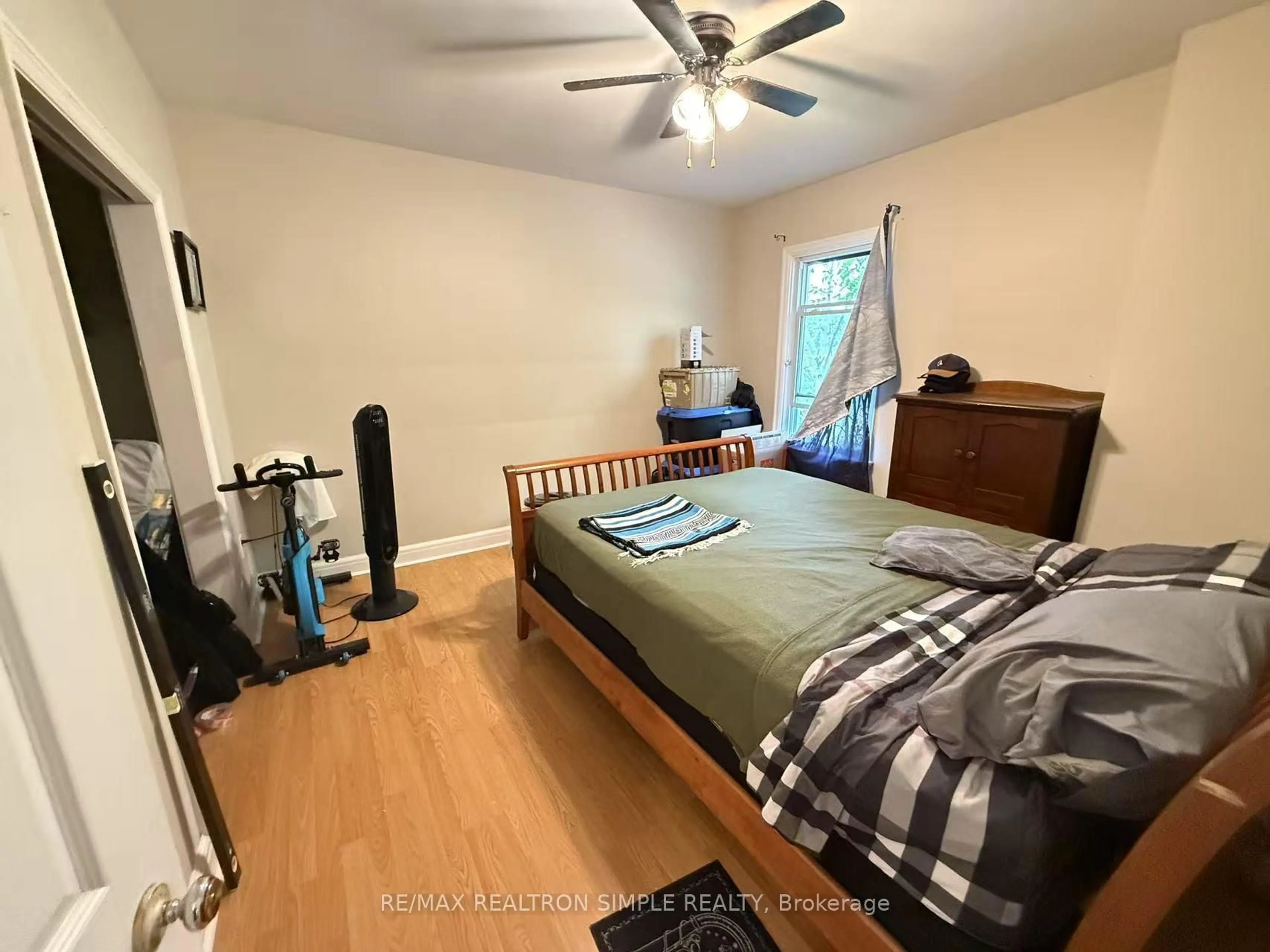 A pic of a room for 644 Bloem St, North Bay Ontario P1B 4W6