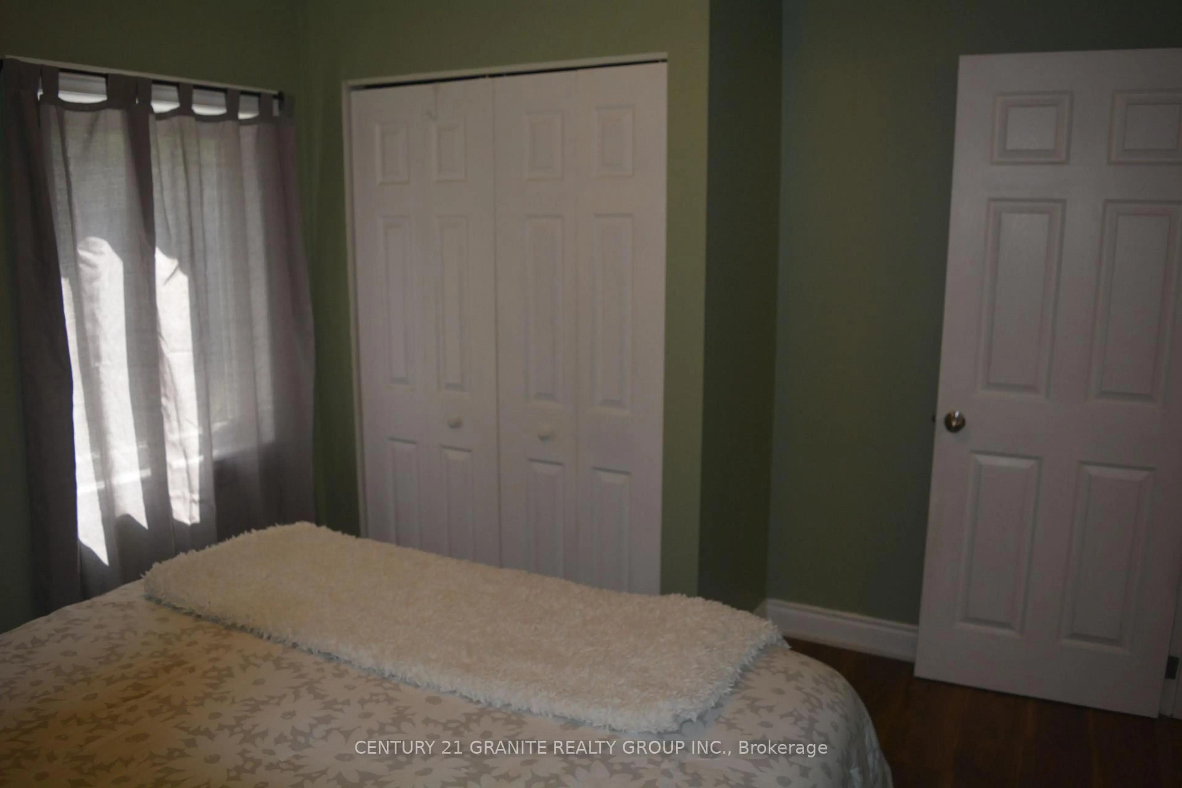 A pic of a room for 32 Williams Lake Rd, Maynooth Ontario K0L 2S0