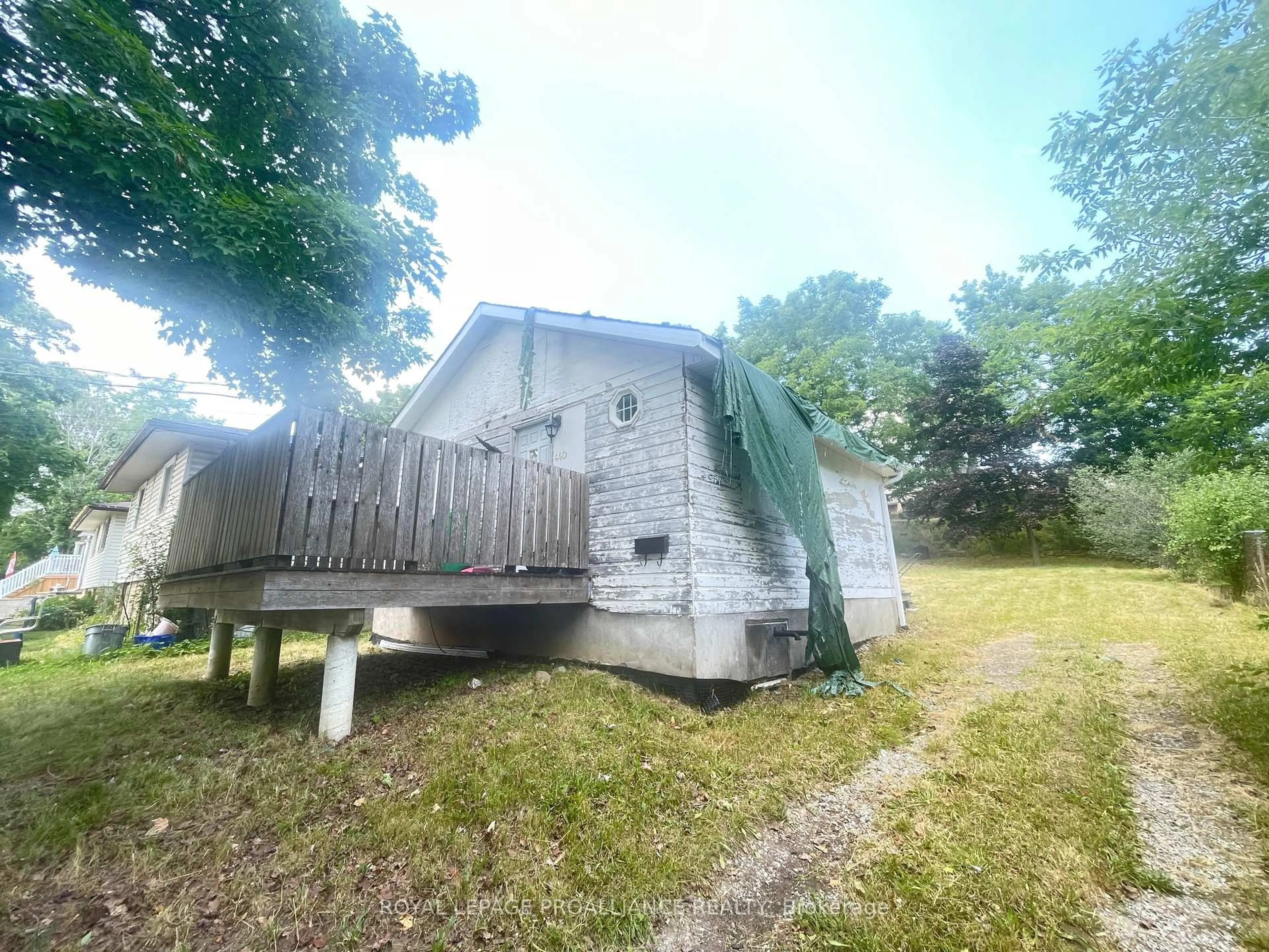 Shed for 440 Bellevue St, Peterborough North Ontario K9H 5G6